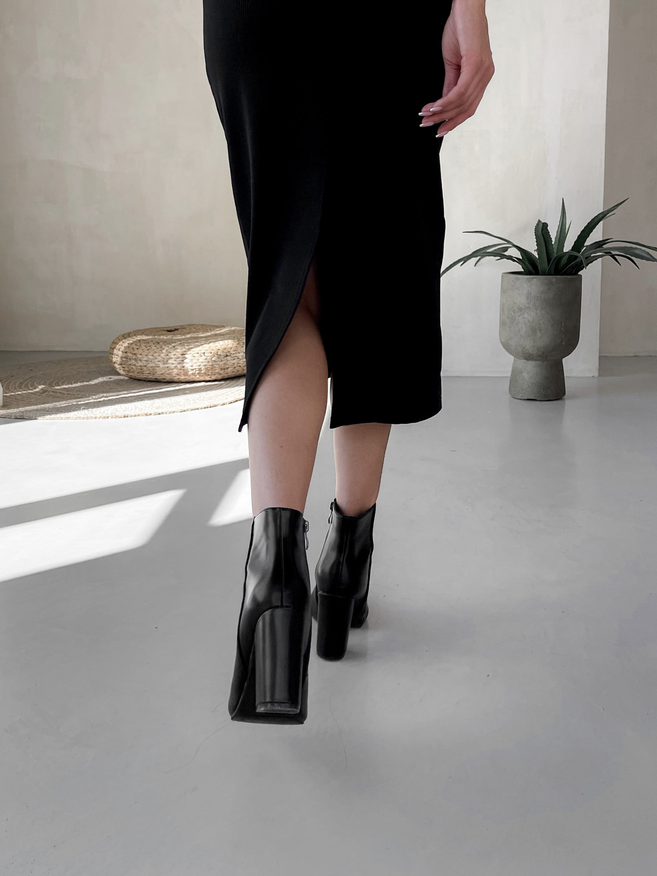 Сукня міді Merlini модель 700001061 Фото