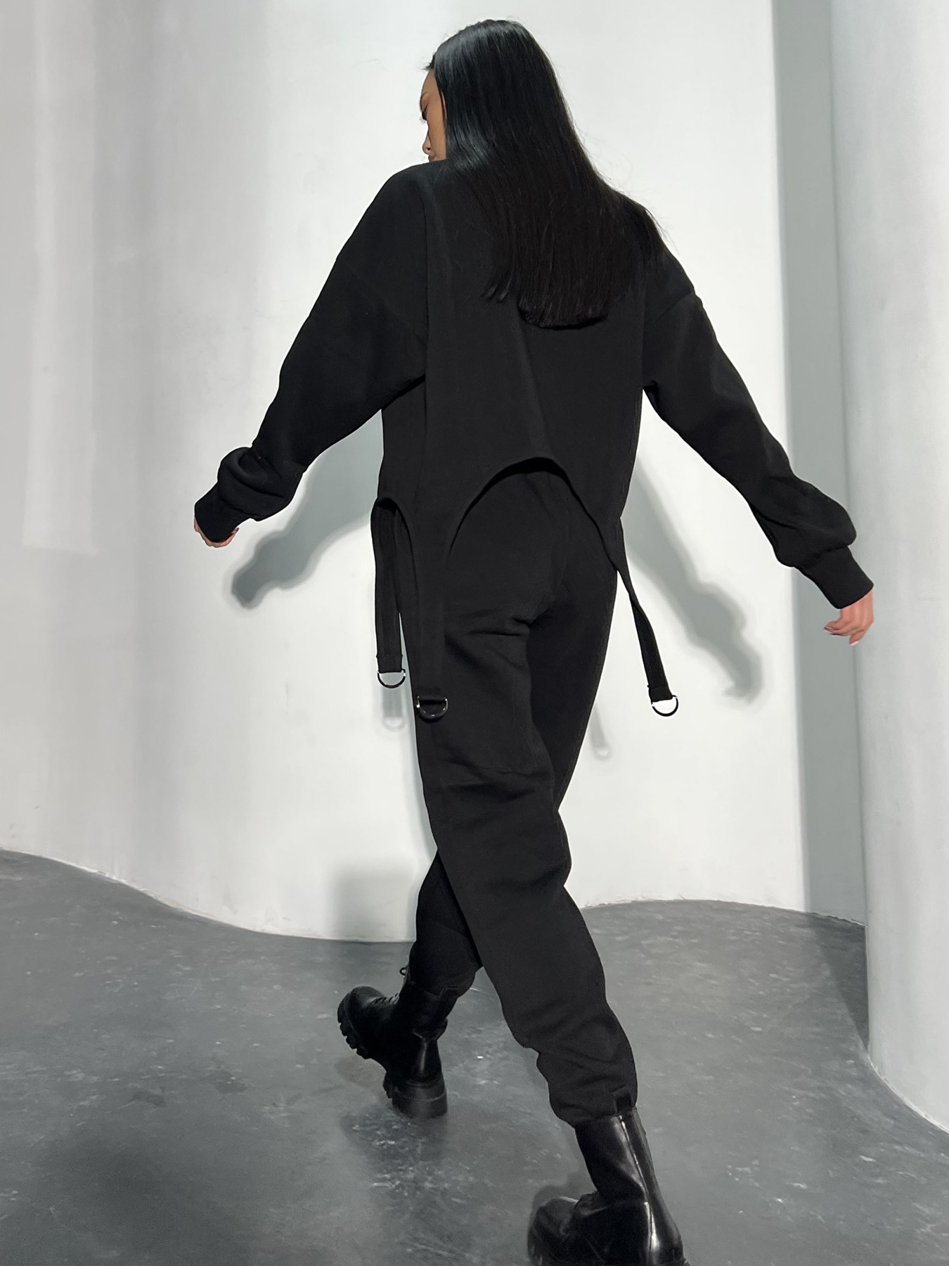 Світшот Jadone Fashion модель Khudi_Ostin_ch Фото