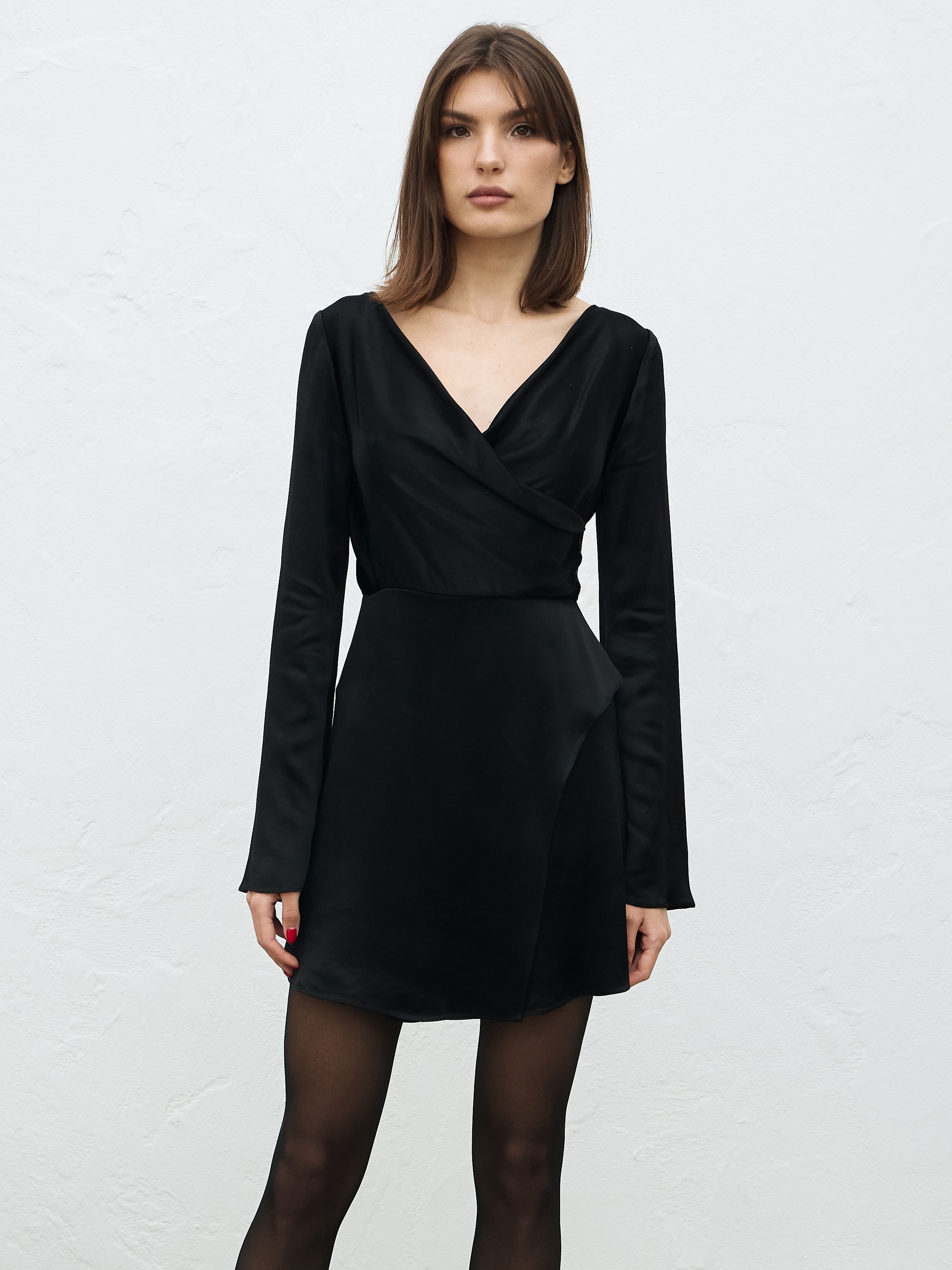 Жіноча Сукня міні Anais Gose Love (dress.mini.love.black.003) колір чорний, матеріал віскоза