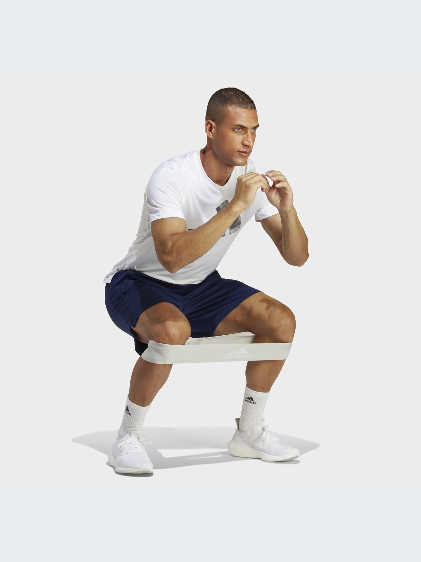 Спортивні шорти Adidas модель IB8162 Спортивні шорти Adidas модель IB8162 Фото