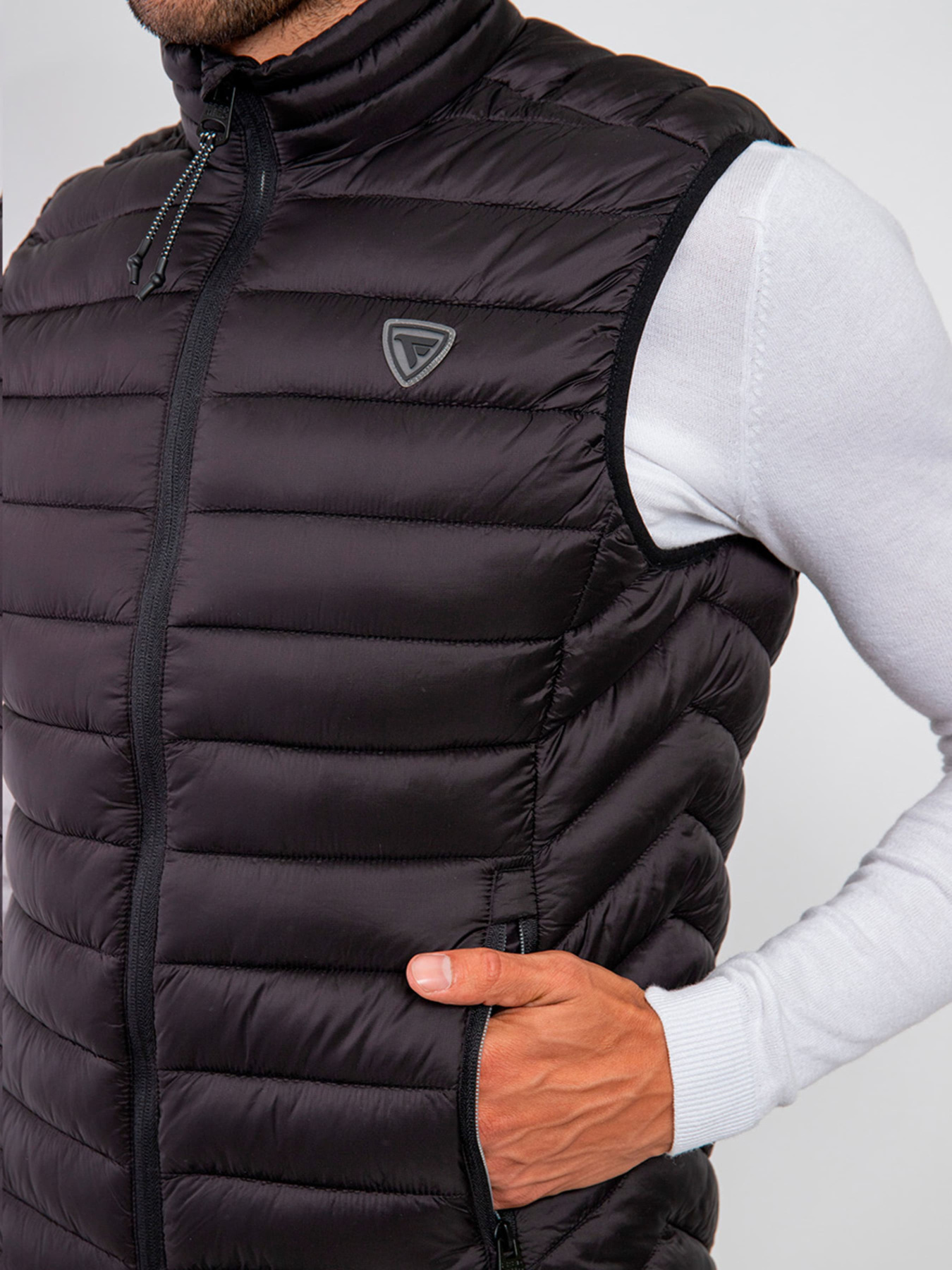 Утеплений жилет Fred Mello модель FMMINNESOTA_BLACK Фото