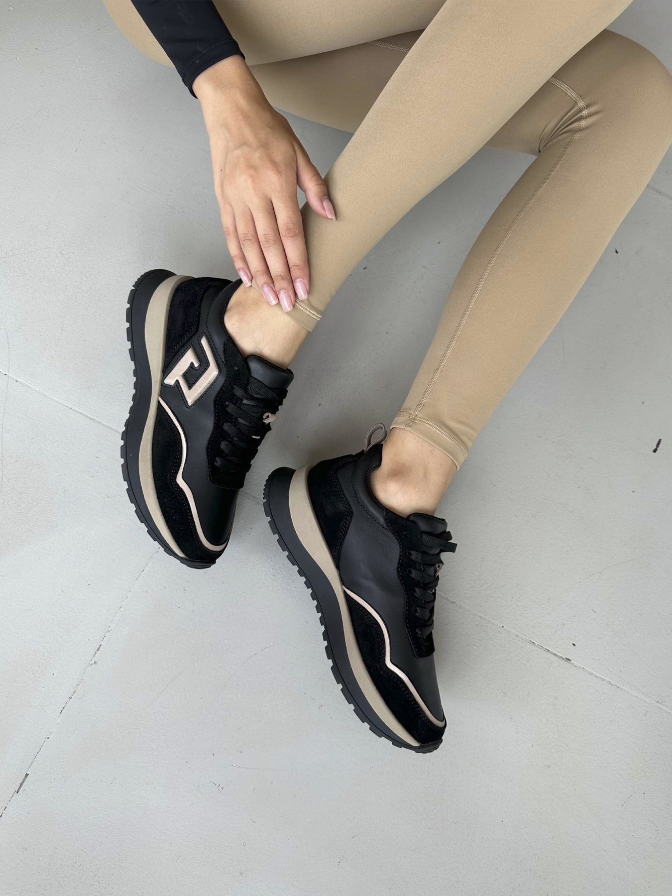 Кроссовки повседневные Gem модель 10253-01 Кроссовки повседневные Gem модель 10253-01 Фото