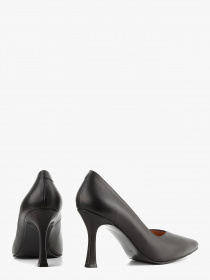 Туфли на каблуках LeBERDES модель 00000016346 Фото