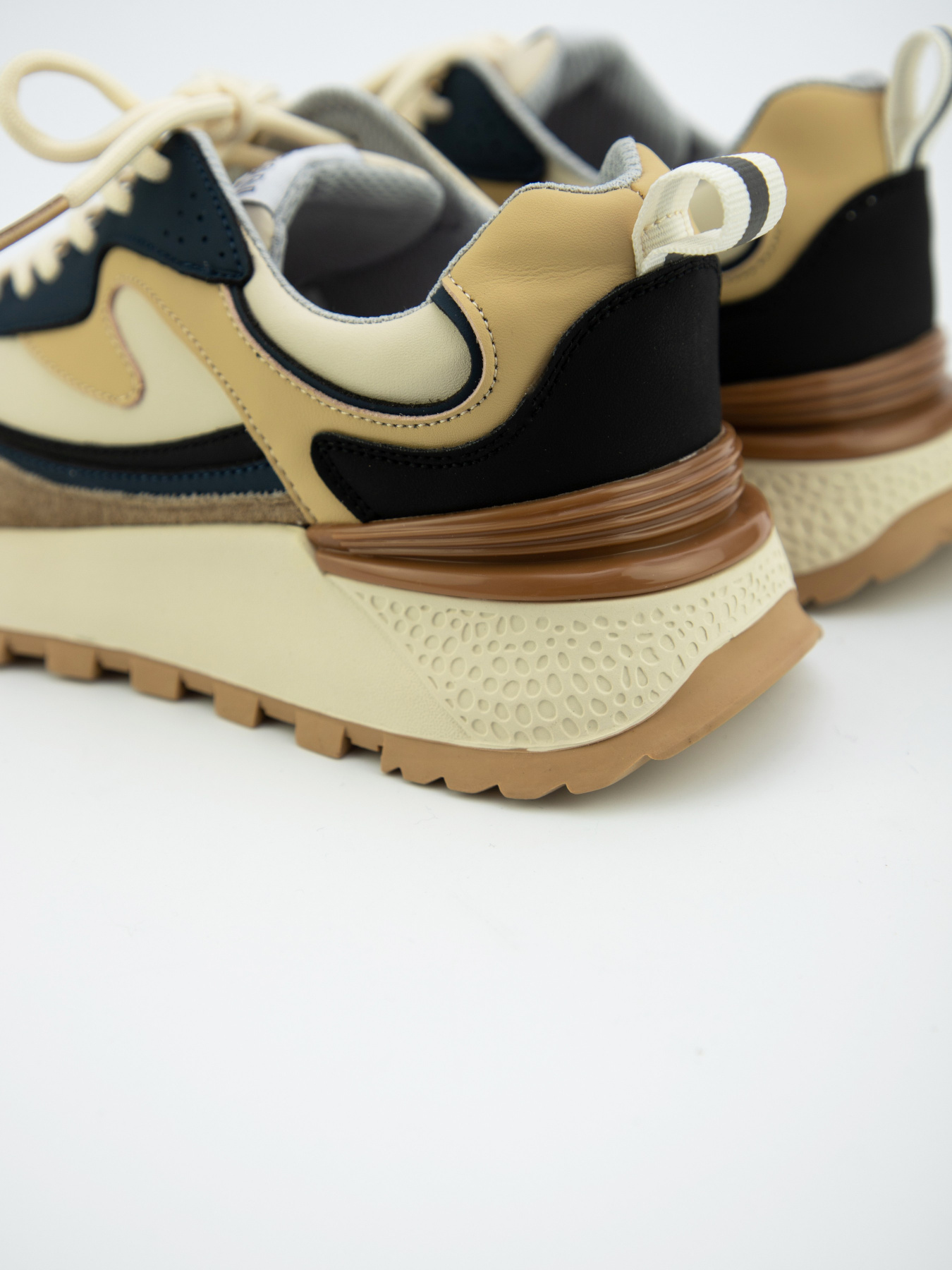 Кросівки URBAN TRACE модель UT23-W-7118-L Фото