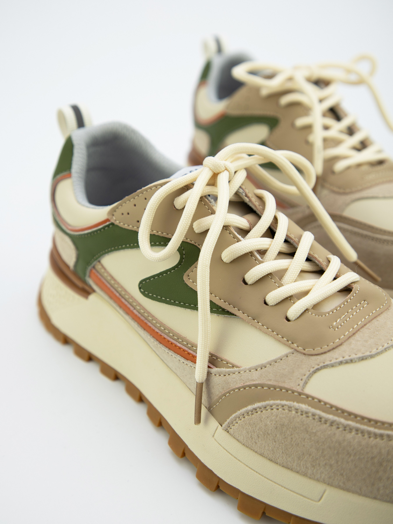 Кросівки URBAN TRACE модель UT23-W-7118-M Фото