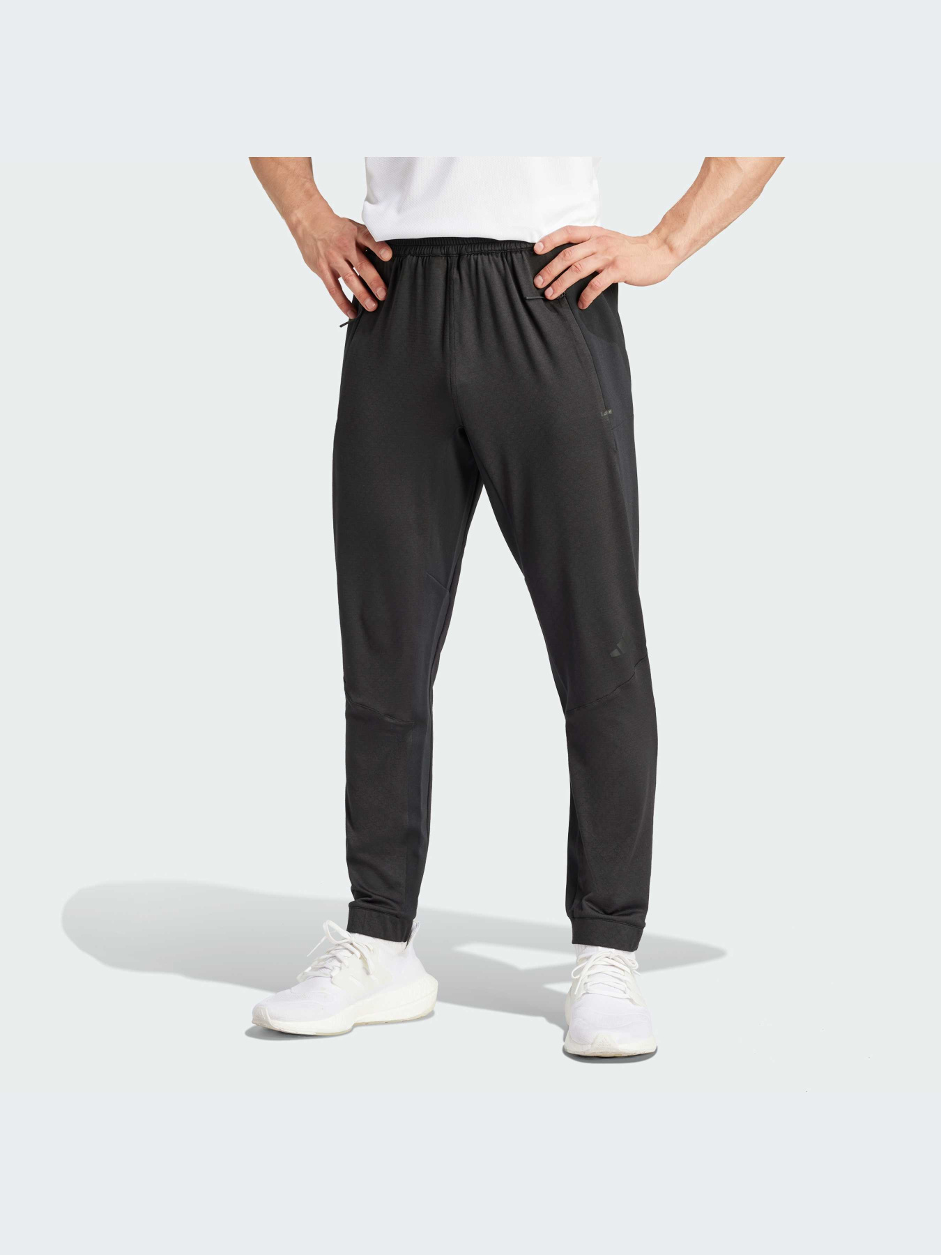 Штаны спортивные Adidas модель HY0772 Фото