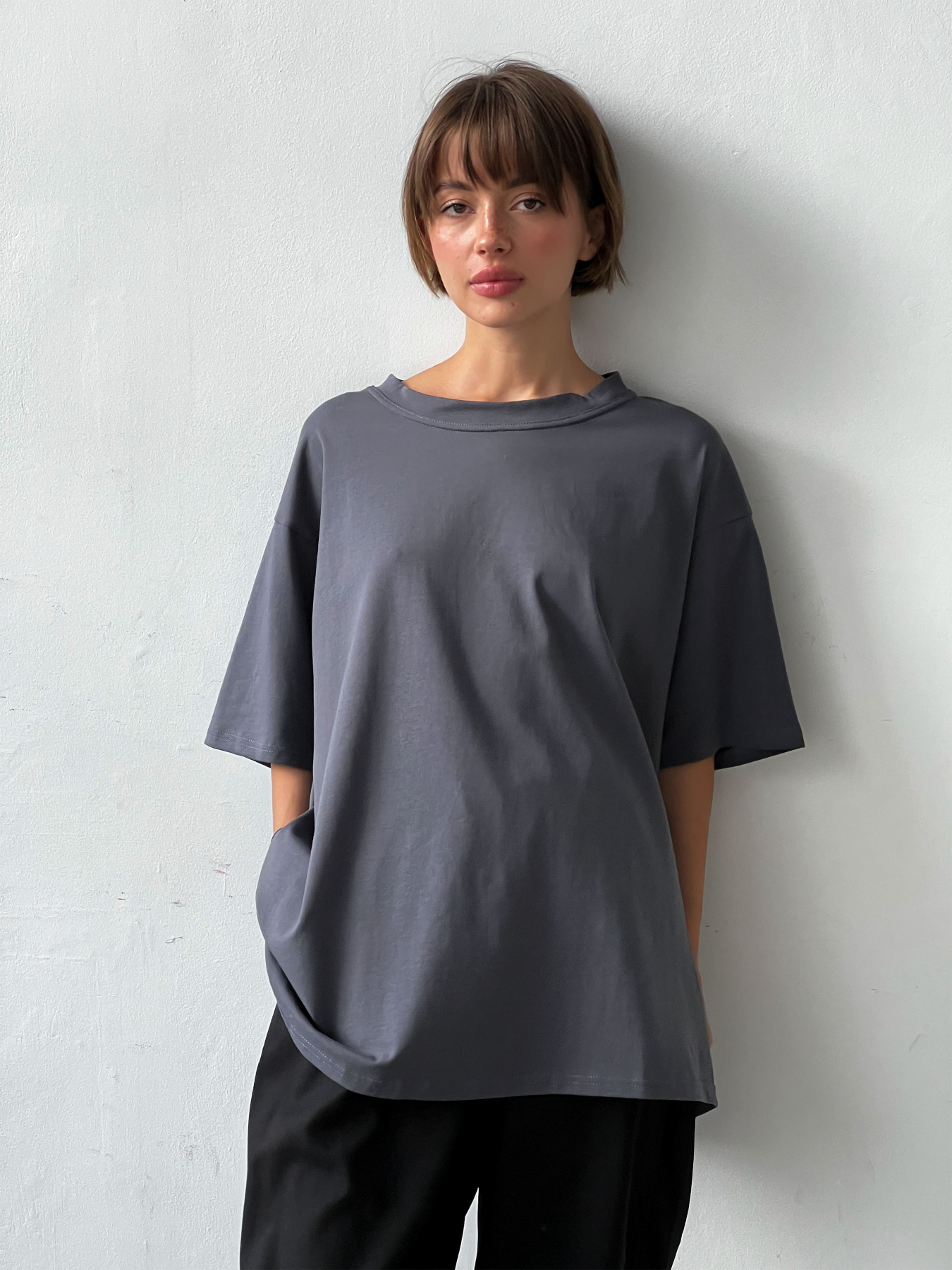 Футболка IJ модель ij-tshort-grafit Футболка IJ модель ij-tshort-grafit Фото