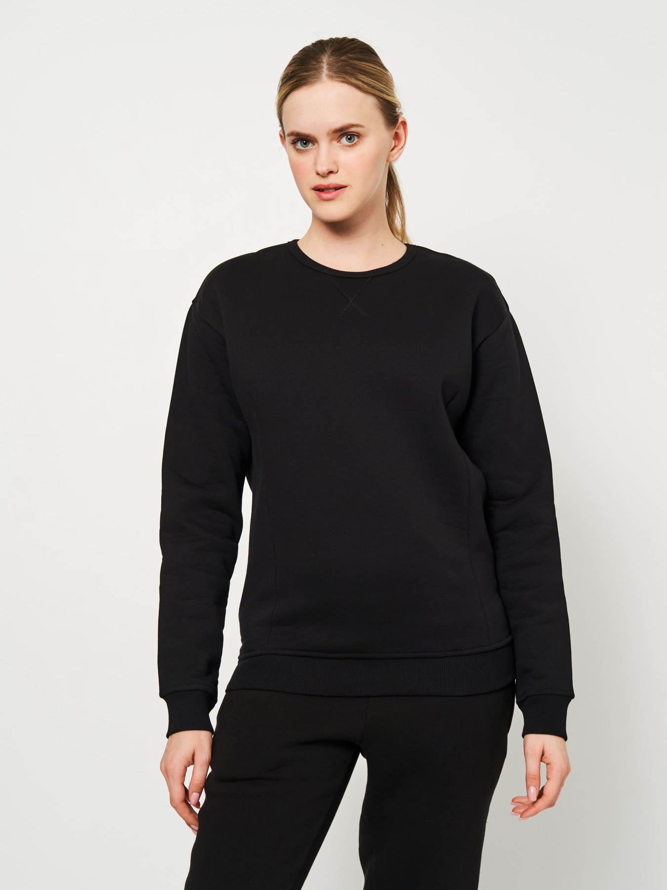 Свитшот Роза модель 230411_black Фото