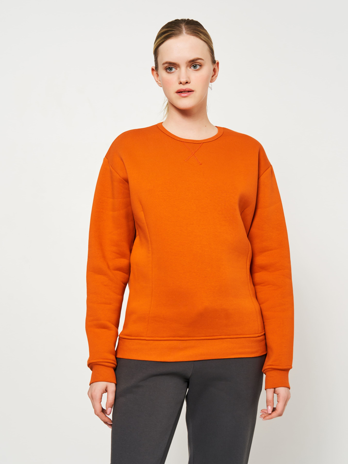 Свитшот Роза модель 230411_mango Фото