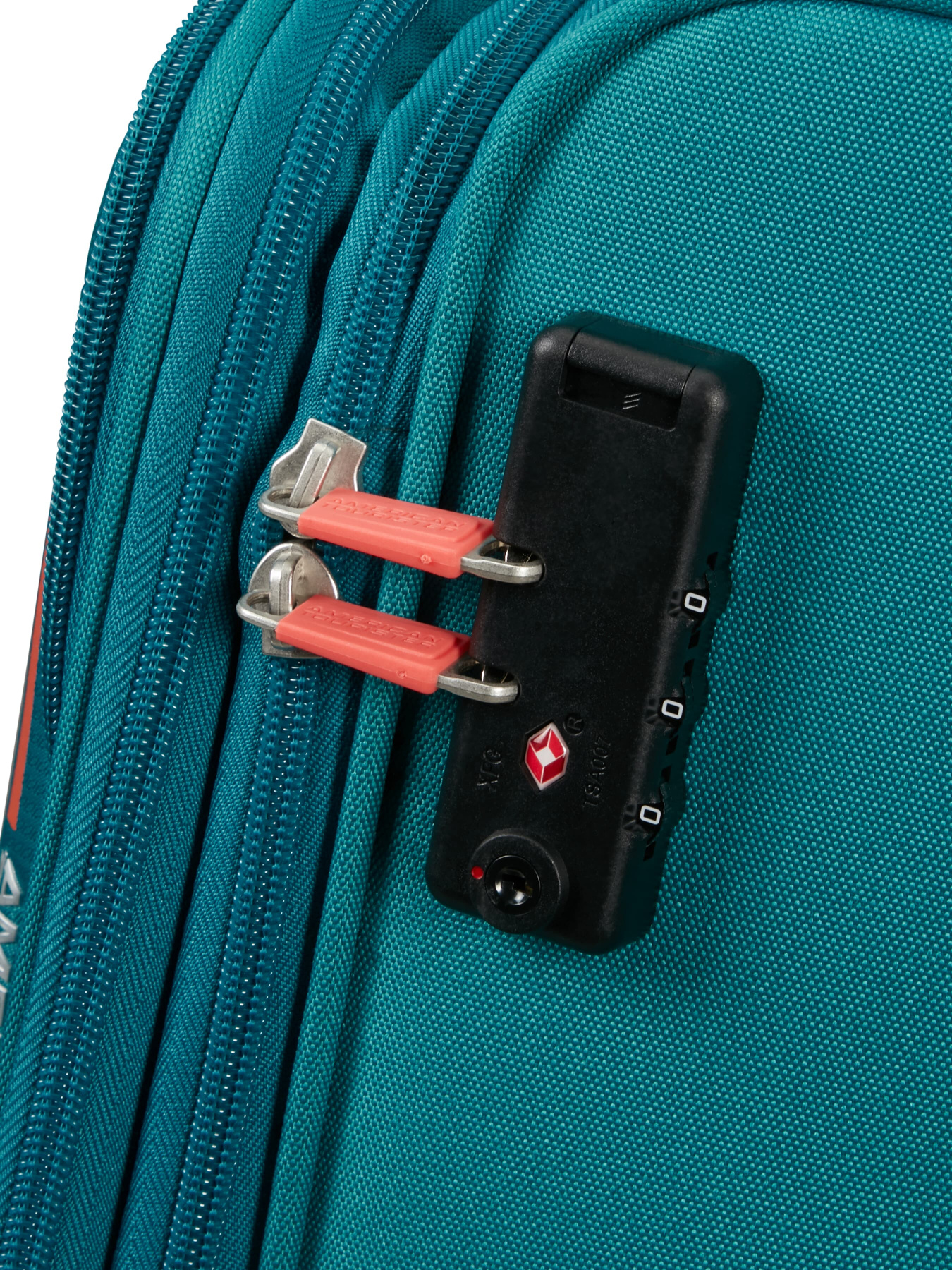 Чемодан American Tourister модель MD6*21002 Фото