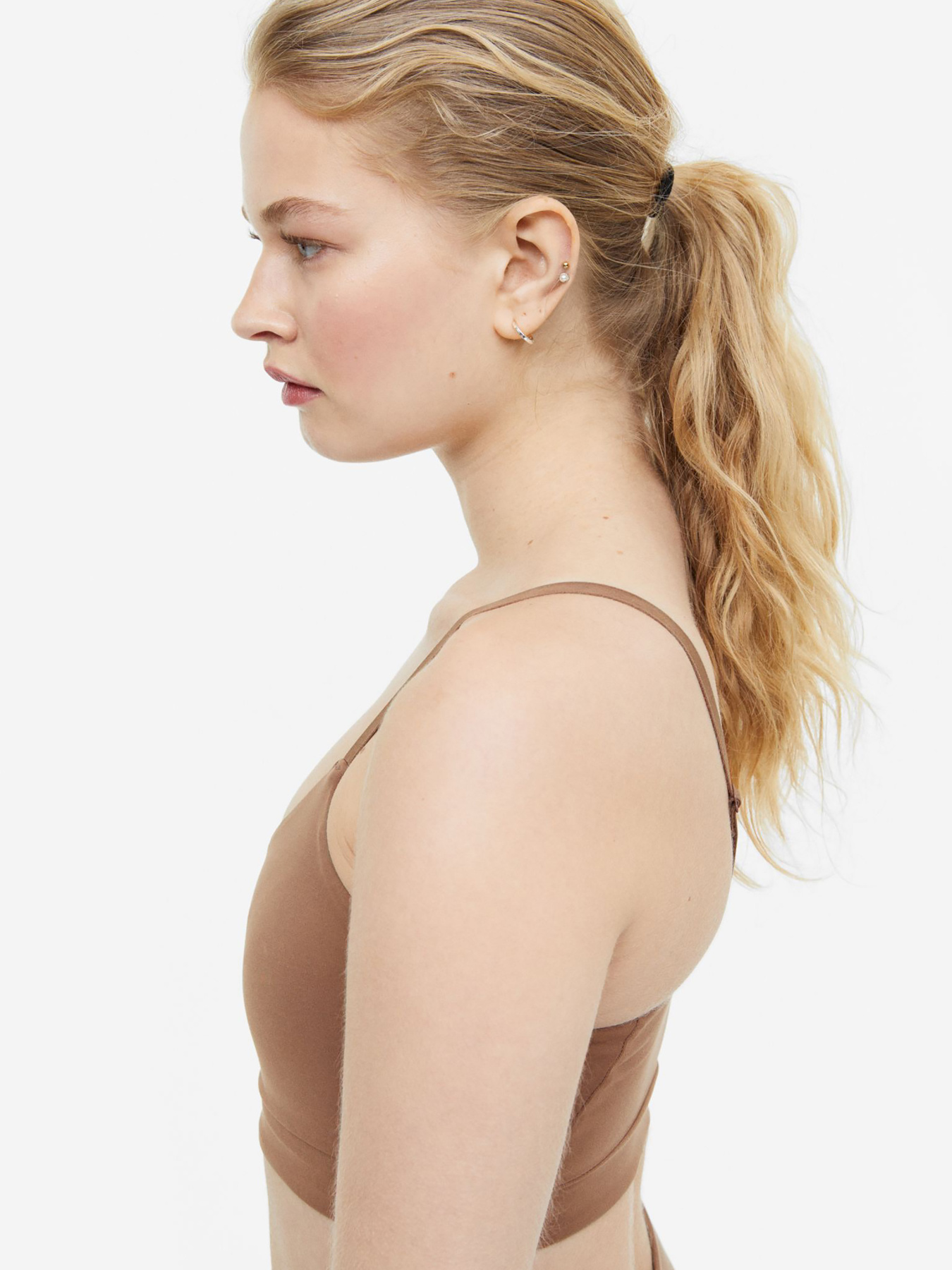 Топ спортивный H&M модель 69439 Фото