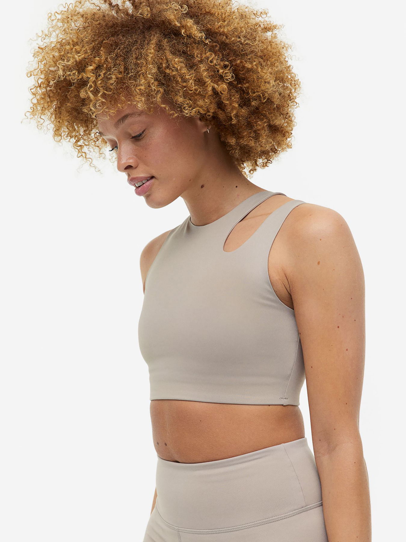 Топ спортивный H&M модель 69539 Фото