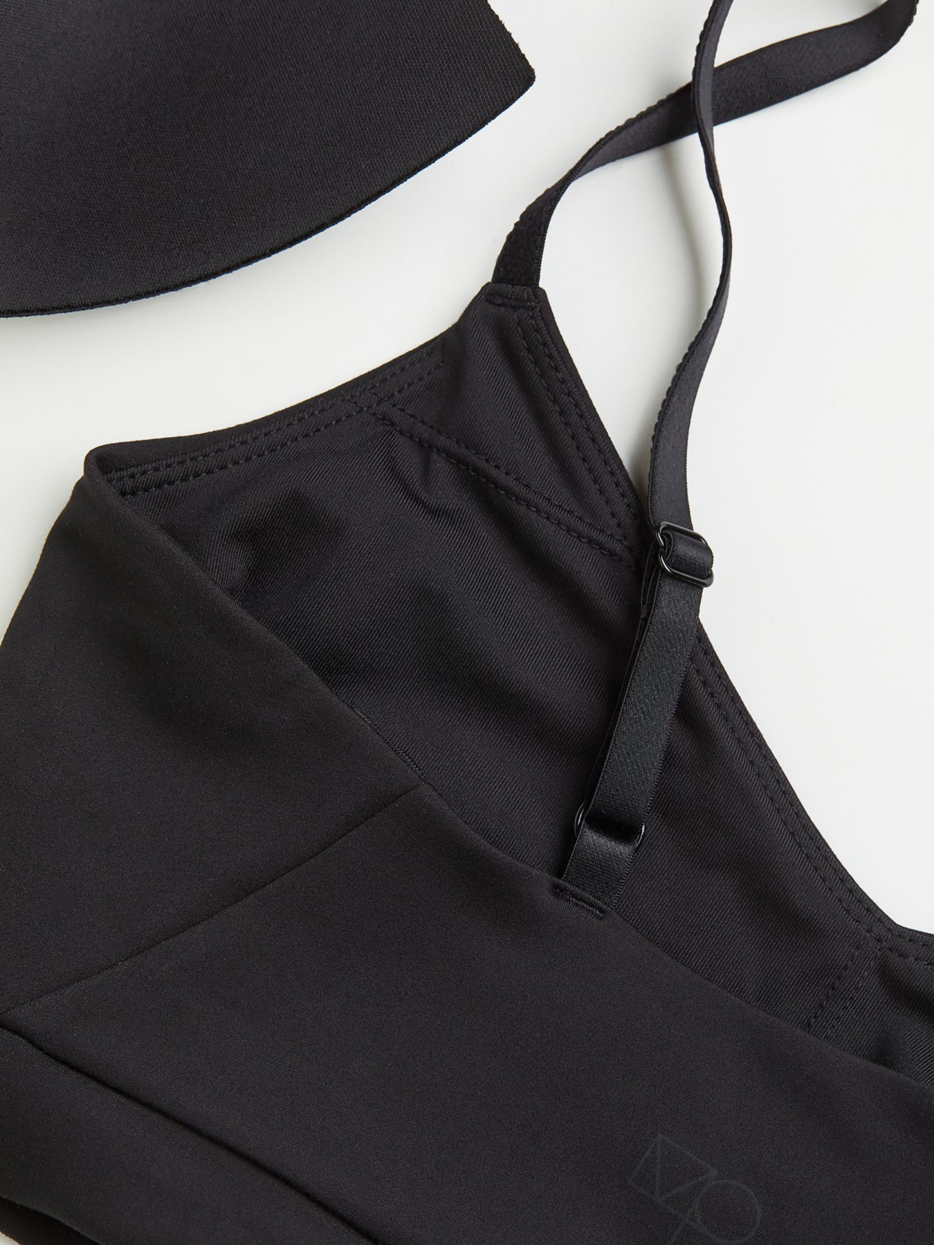 Топ спортивный H&M модель 69541 Фото