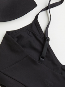 Топ спортивный H&M модель 69541 Фото