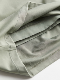 Спортивный топ H&M модель 69523 Фото