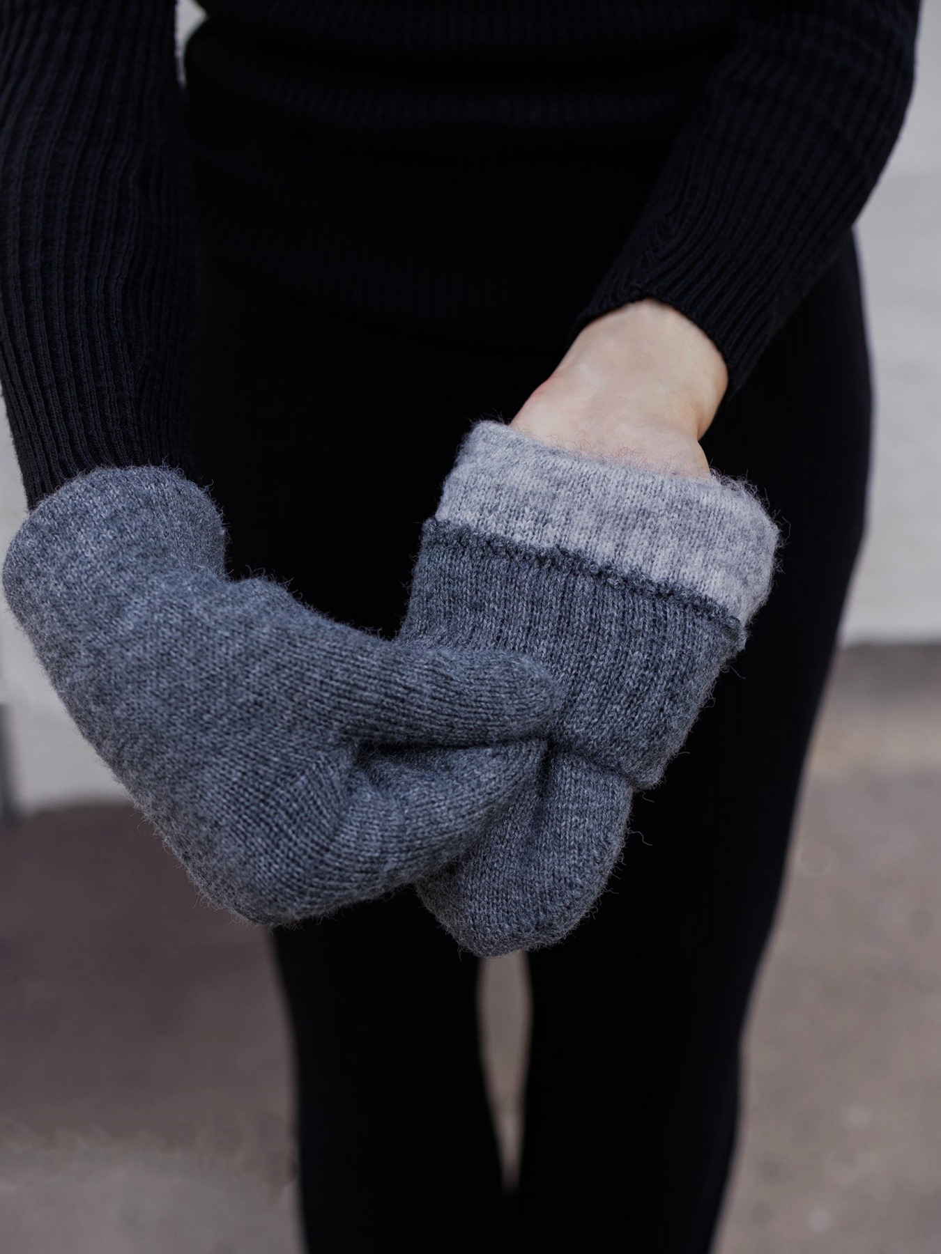 Рукавички Without модель 8049119 Фото