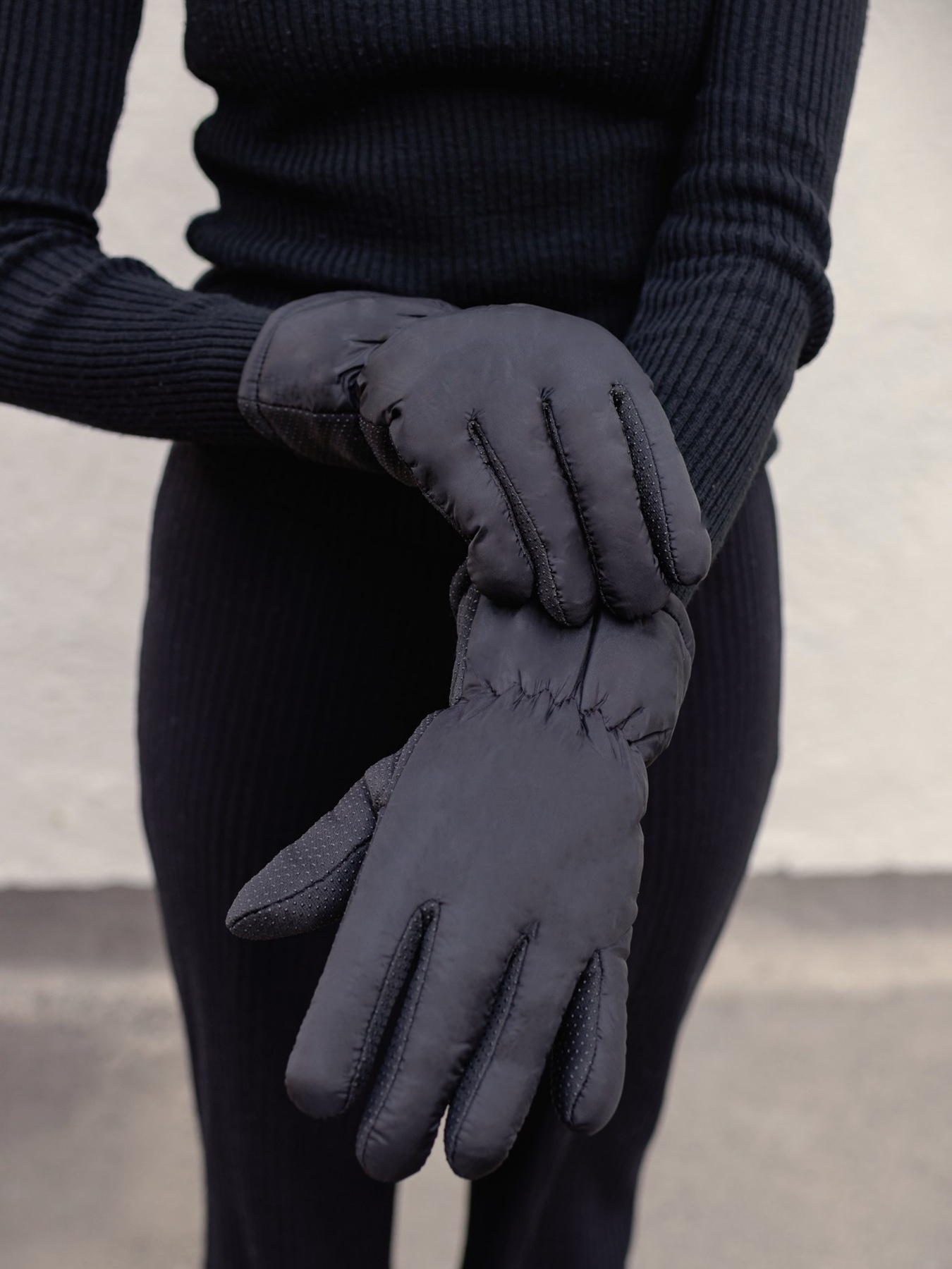 Перчатки Without модель 8049129 Фото