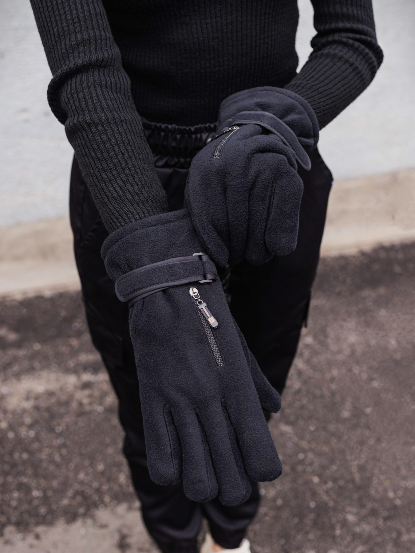 Рукавички Without модель 8049139 Фото