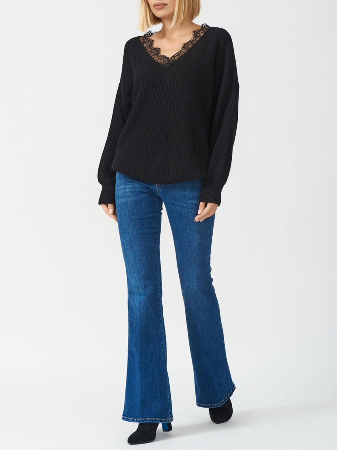 Расклешенные джинсы KOCCA модель A23PPD0191ABUN0000 Фото