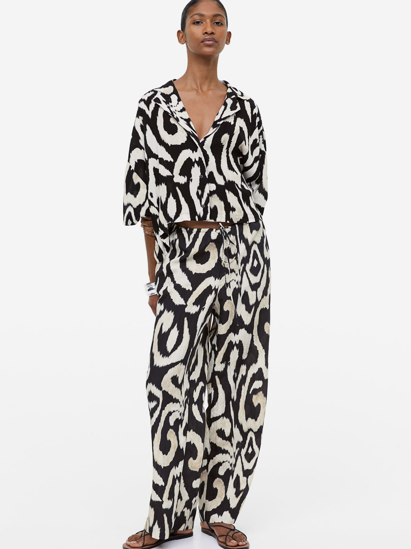 Блуза H&M модель 69674 Блуза H&M модель 69674 Фото