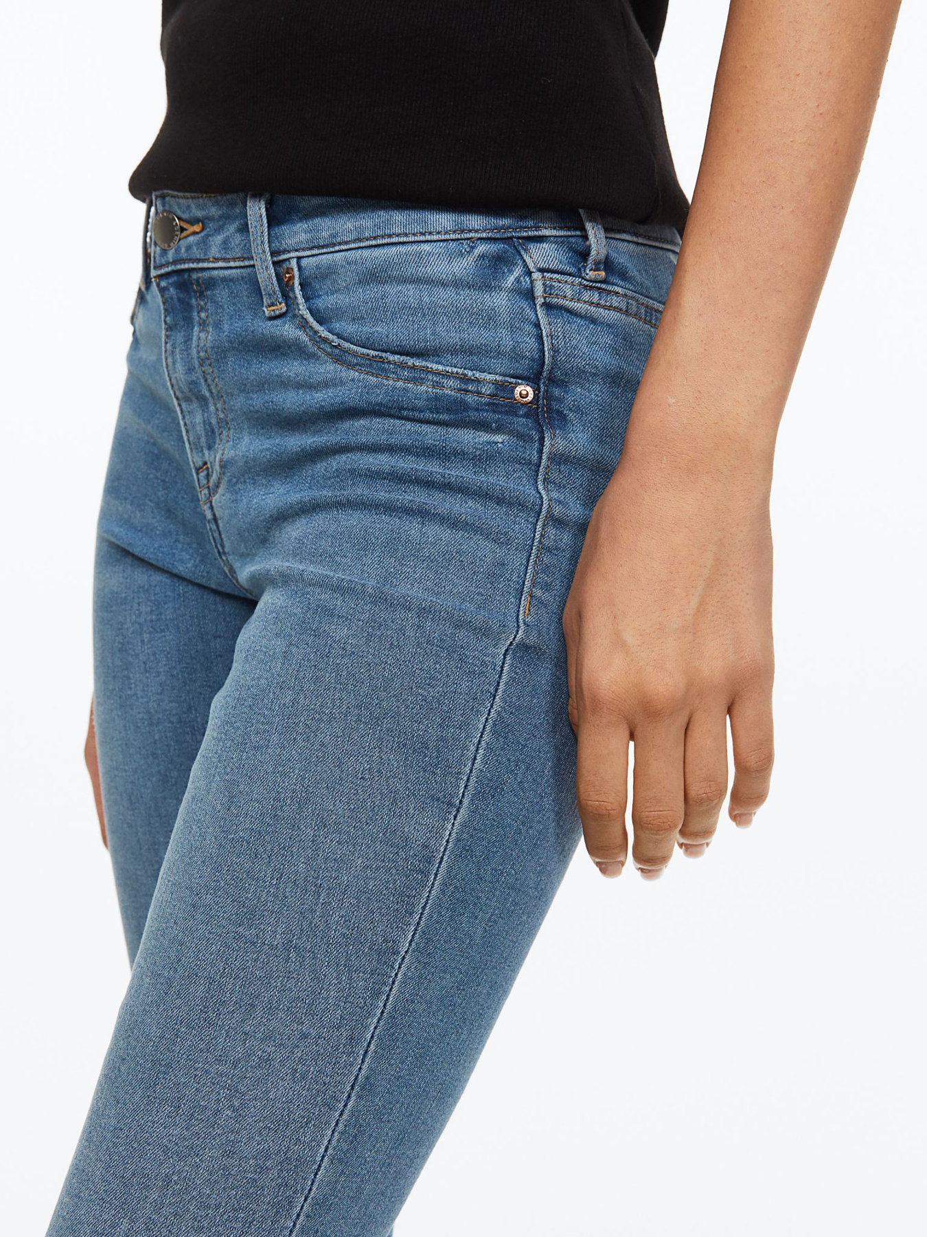 Зауженные джинсы H&M модель 69670 Фото