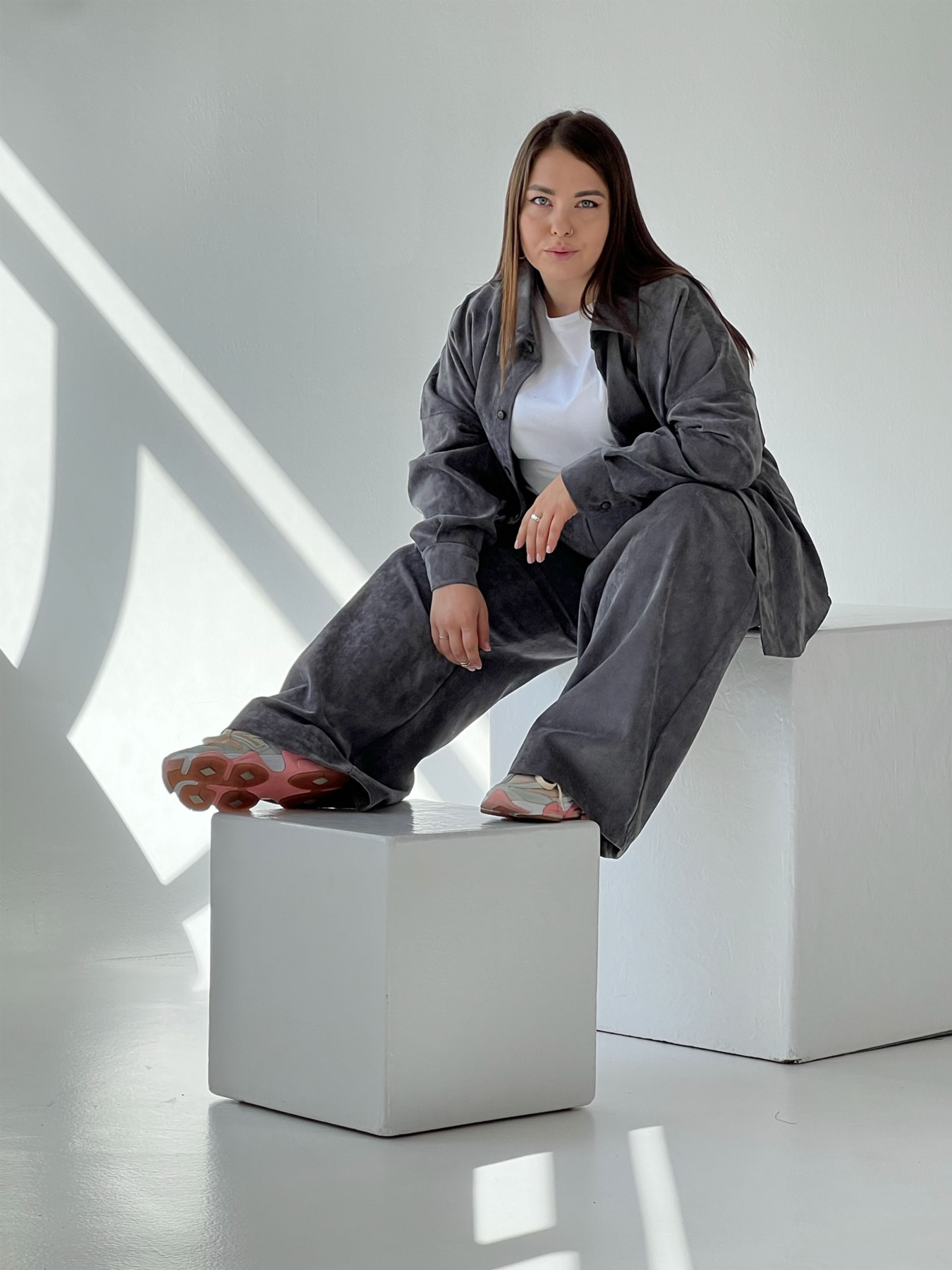 Сорочка IJ модель ij-sorochka-velvet-grafitblesk Фото