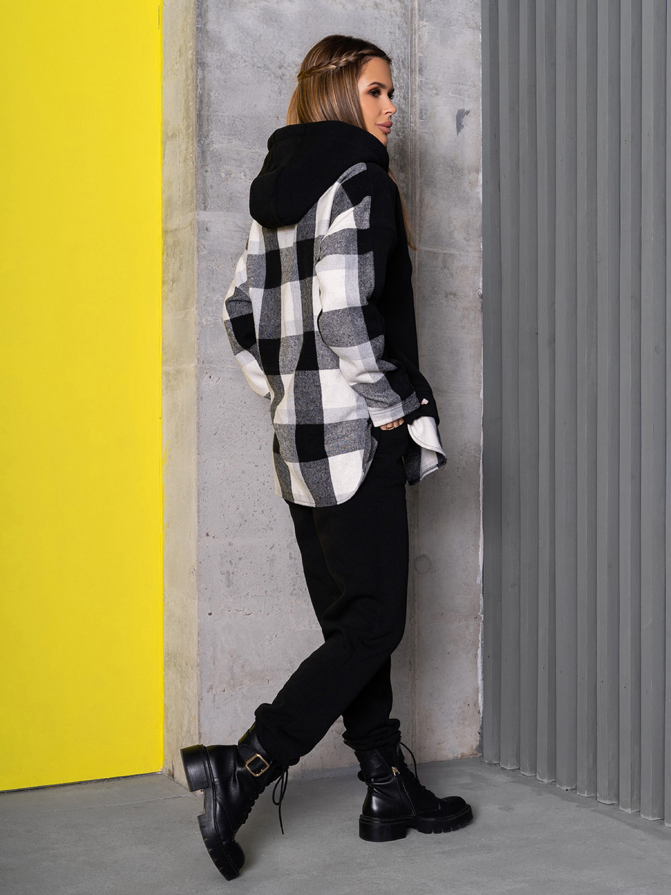 Костюм ISSA Plus модель SA-322A_черный Фото