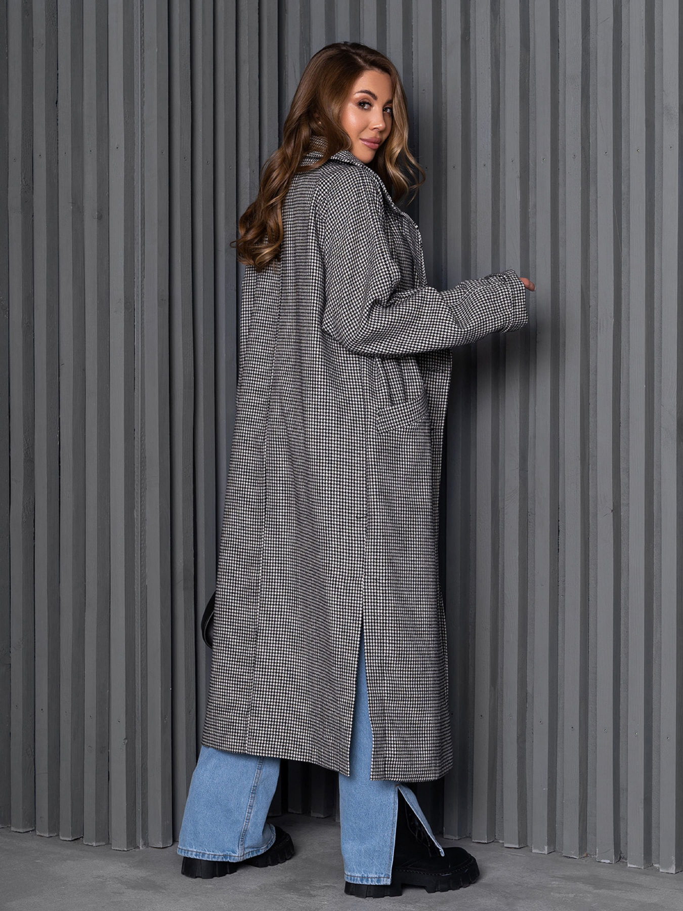 Пальто ISSA Plus модель 14249_мультиколор Пальто ISSA Plus модель 14249_мультиколор Фото