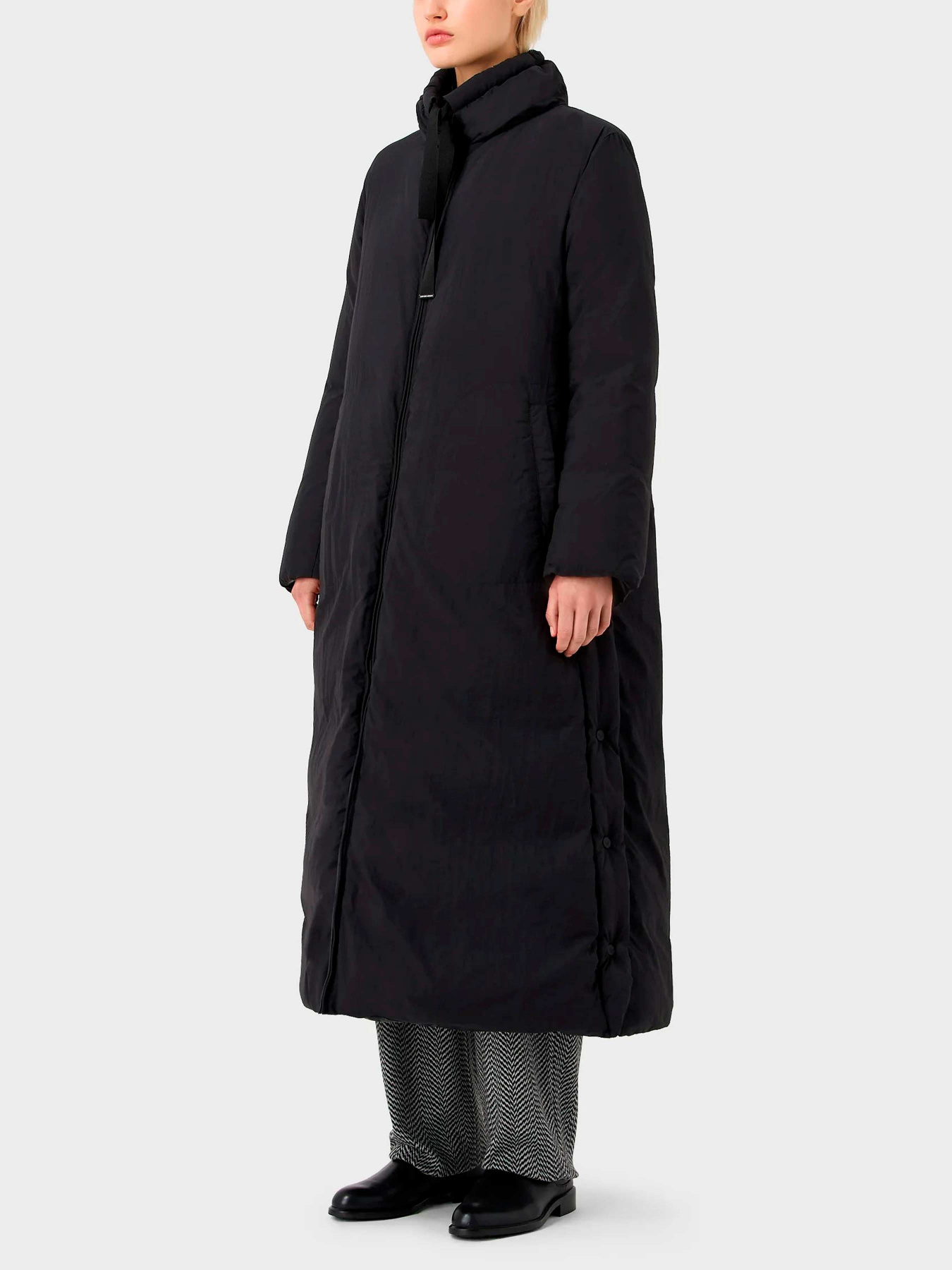 Куртки и дубленки Emporio Armani модель 6R2L75-2NFPZ-0999 Фото