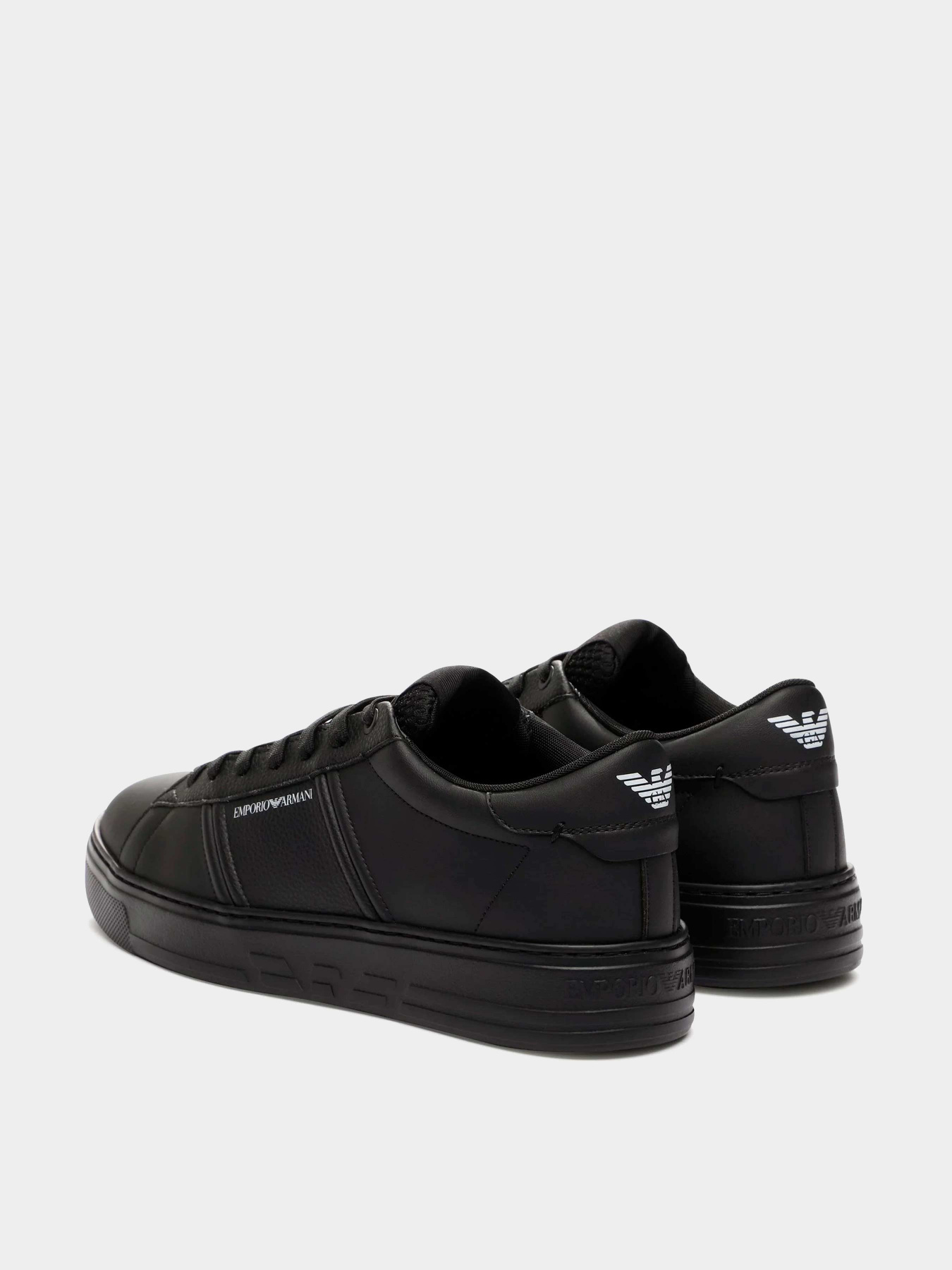 Кроссовки Emporio Armani модель X4X570-XN840-K001 Фото