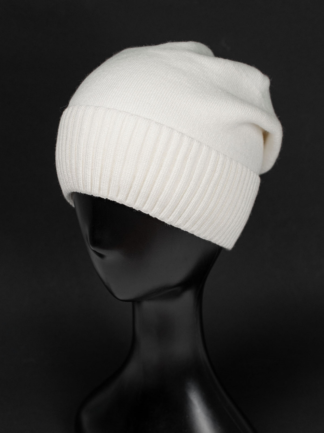 Шапка ISSA Plus модель SH-19_молочный Фото