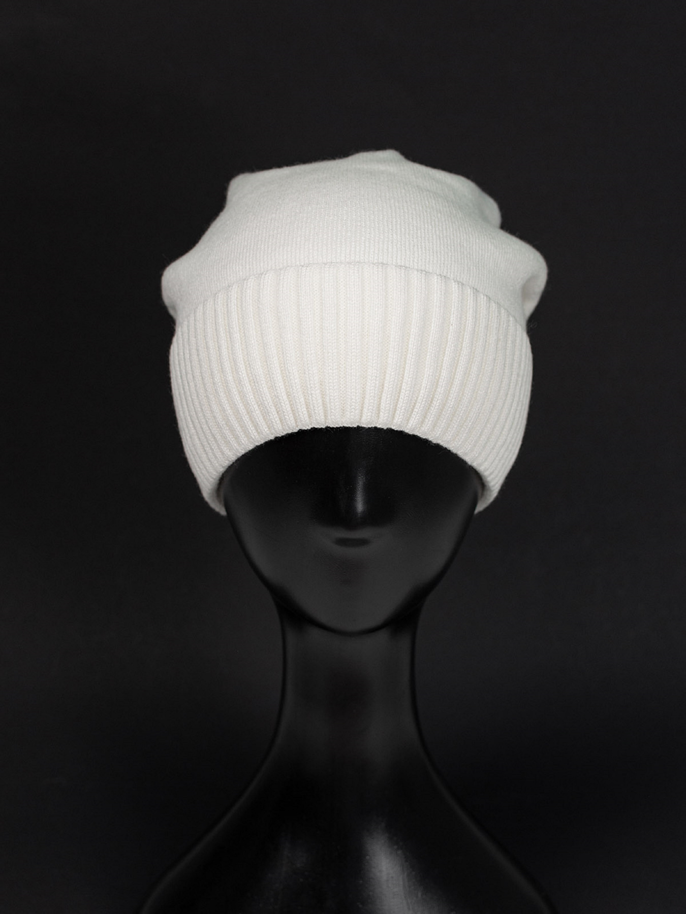 Шапка ISSA Plus модель SH-19_молочный Фото