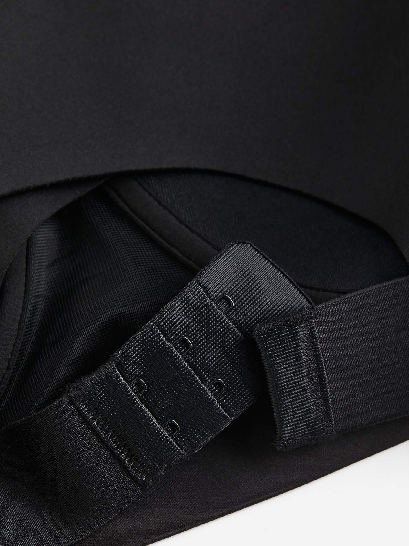 Топ спортивный H&M модель 69922 Фото