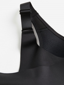 Спортивний топ H&M модель 69922 Спортивний топ H&M модель 69922 Фото