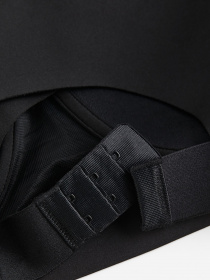 Спортивний топ H&M модель 69922 Спортивний топ H&M модель 69922 Фото