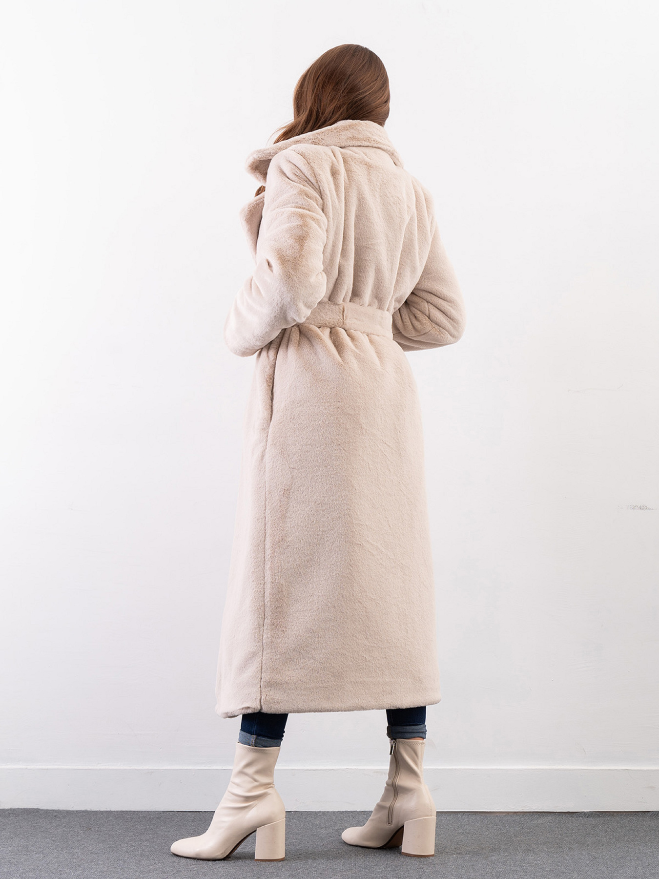 Шуба ISSA Plus Модель 13631_бежевый Фото