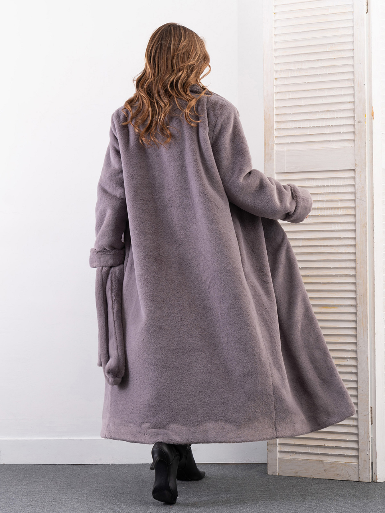 Шуба ISSA Plus модель 13631_серый Шуба ISSA Plus модель 13631_серый Фото