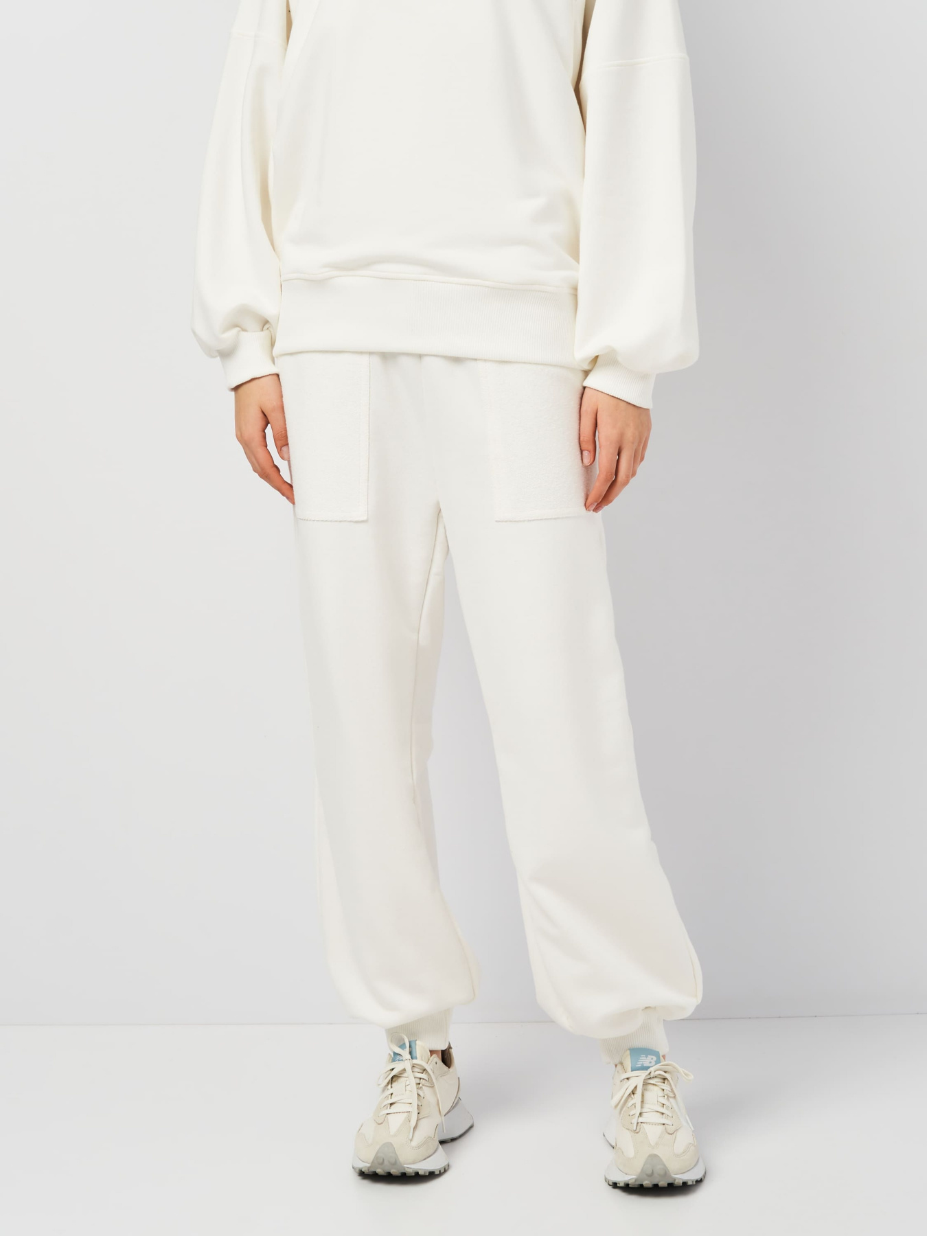 Джоггеры Роза модель 230703_milk Фото