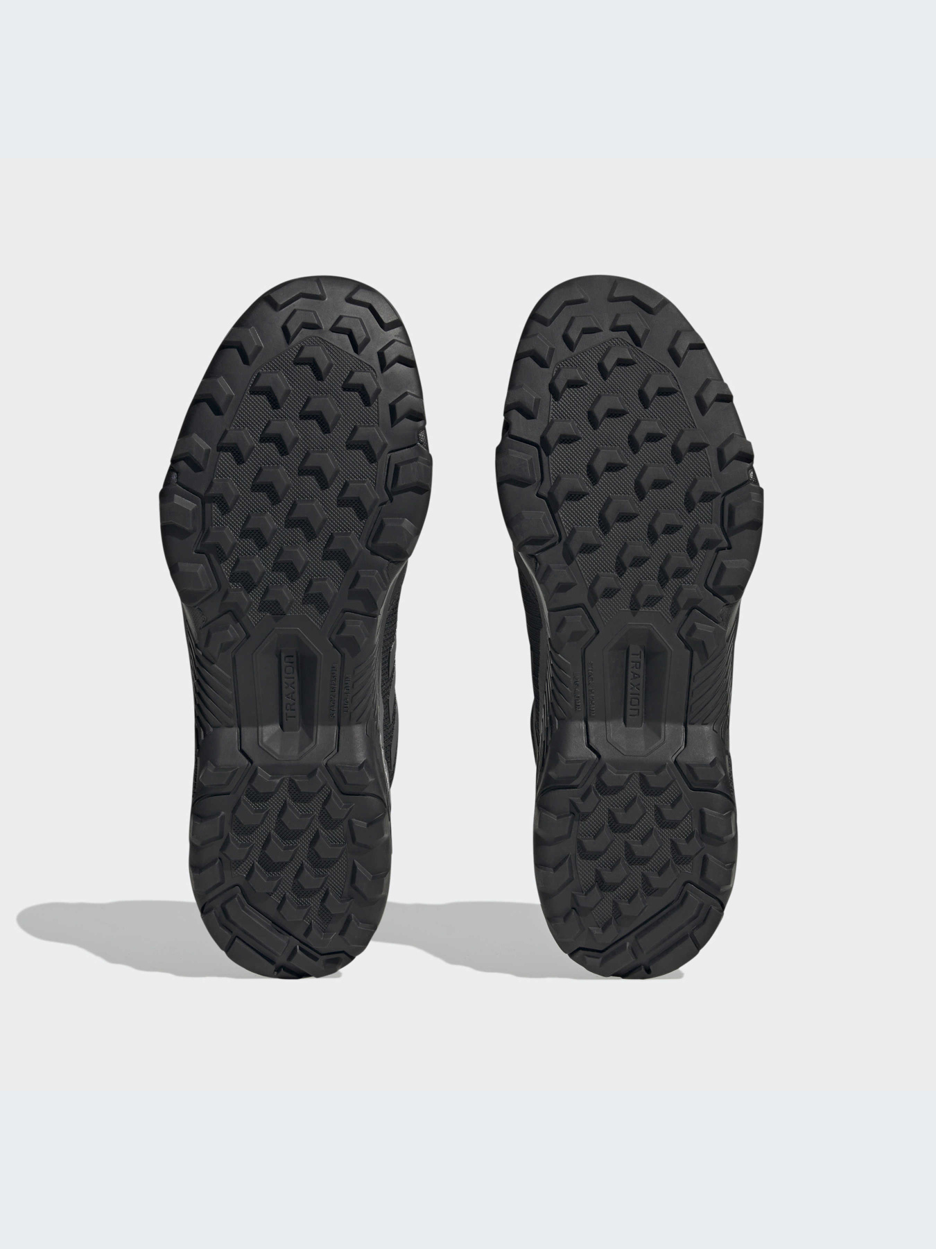 Ботинки аутдор Adidas модель HP8600 Фото