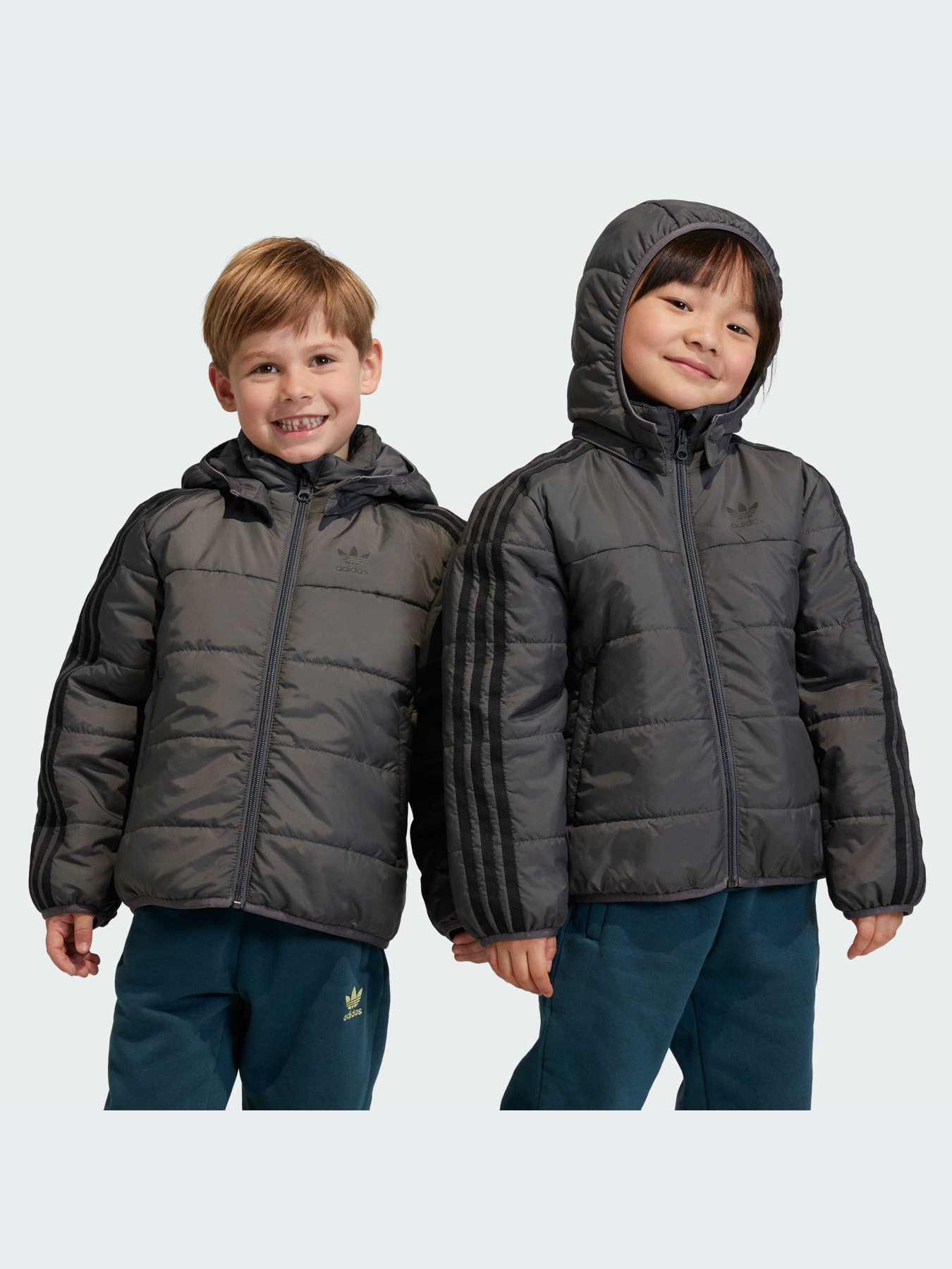 Зимова куртка Adidas Adicolor модель IJ7562 Фото