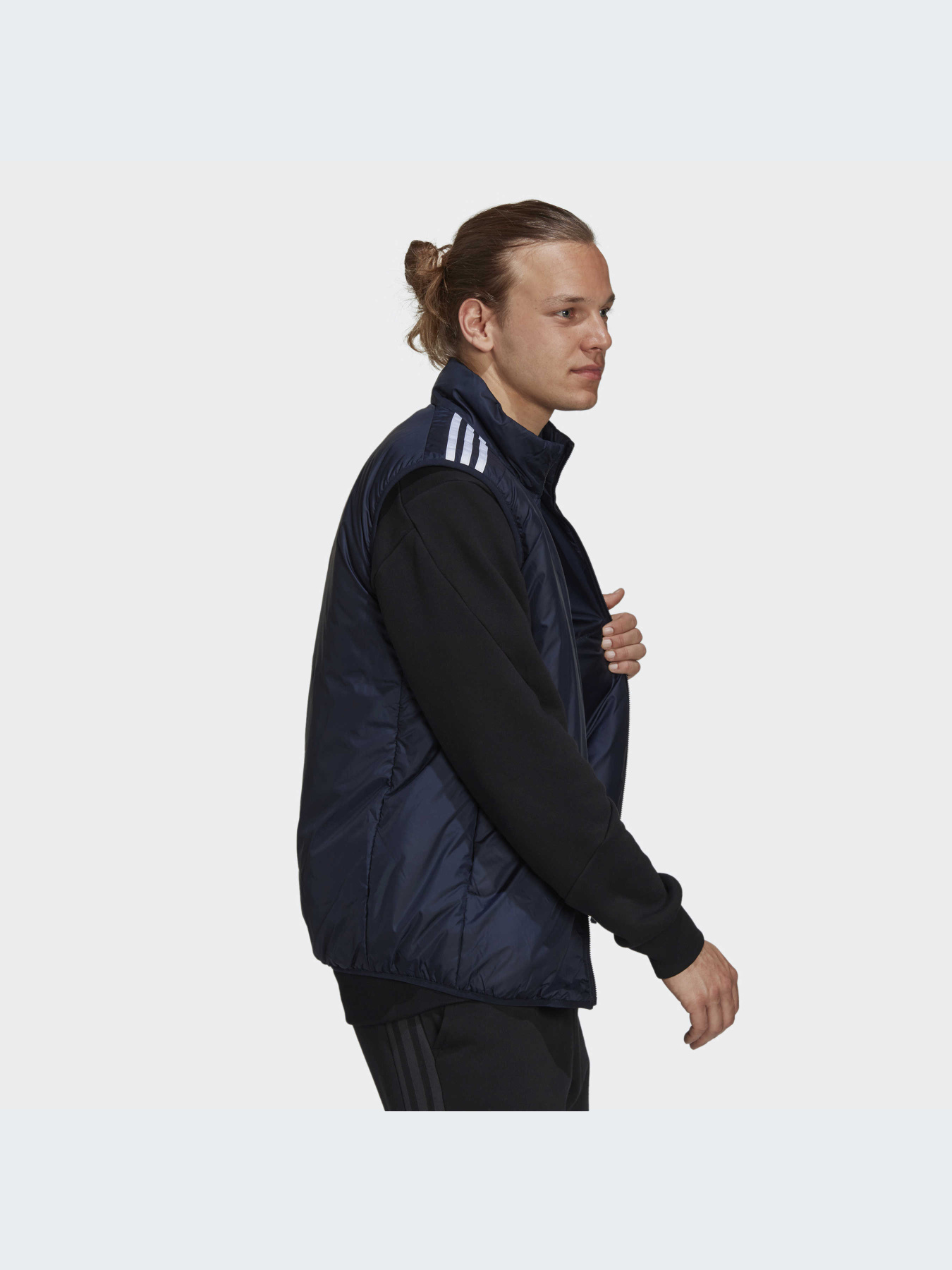 Утепленный жилет Adidas модель GT9150 Утепленный жилет Adidas модель GT9150 Фото