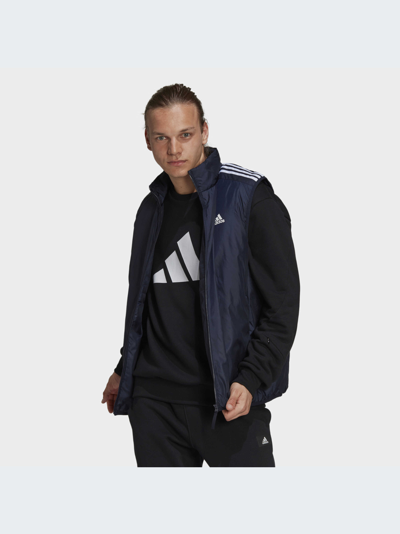 Утепленный жилет Adidas модель GT9150 Утепленный жилет Adidas модель GT9150 Фото