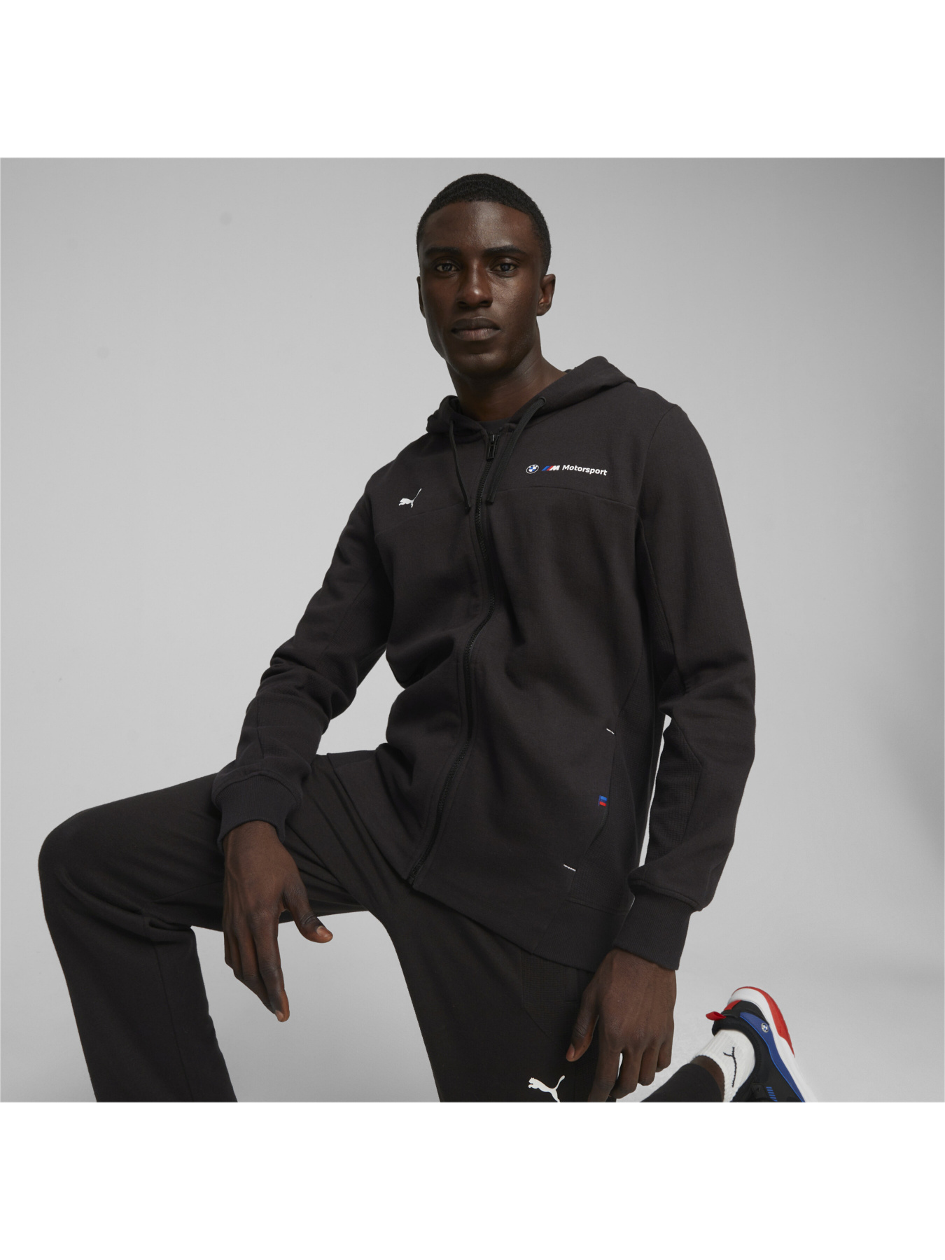 Спортивна кофта PUMA Bmw Mms Hdd Sweat Jacket модель 621221 Фото