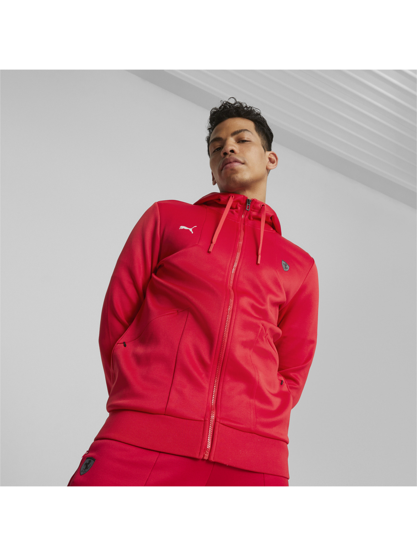 Кофта спортивна PUMA Ferrari Style Hdd Sweat Jckt модель 620976 Кофта спортивна PUMA Ferrari Style Hdd Sweat Jckt модель 620976 Фото