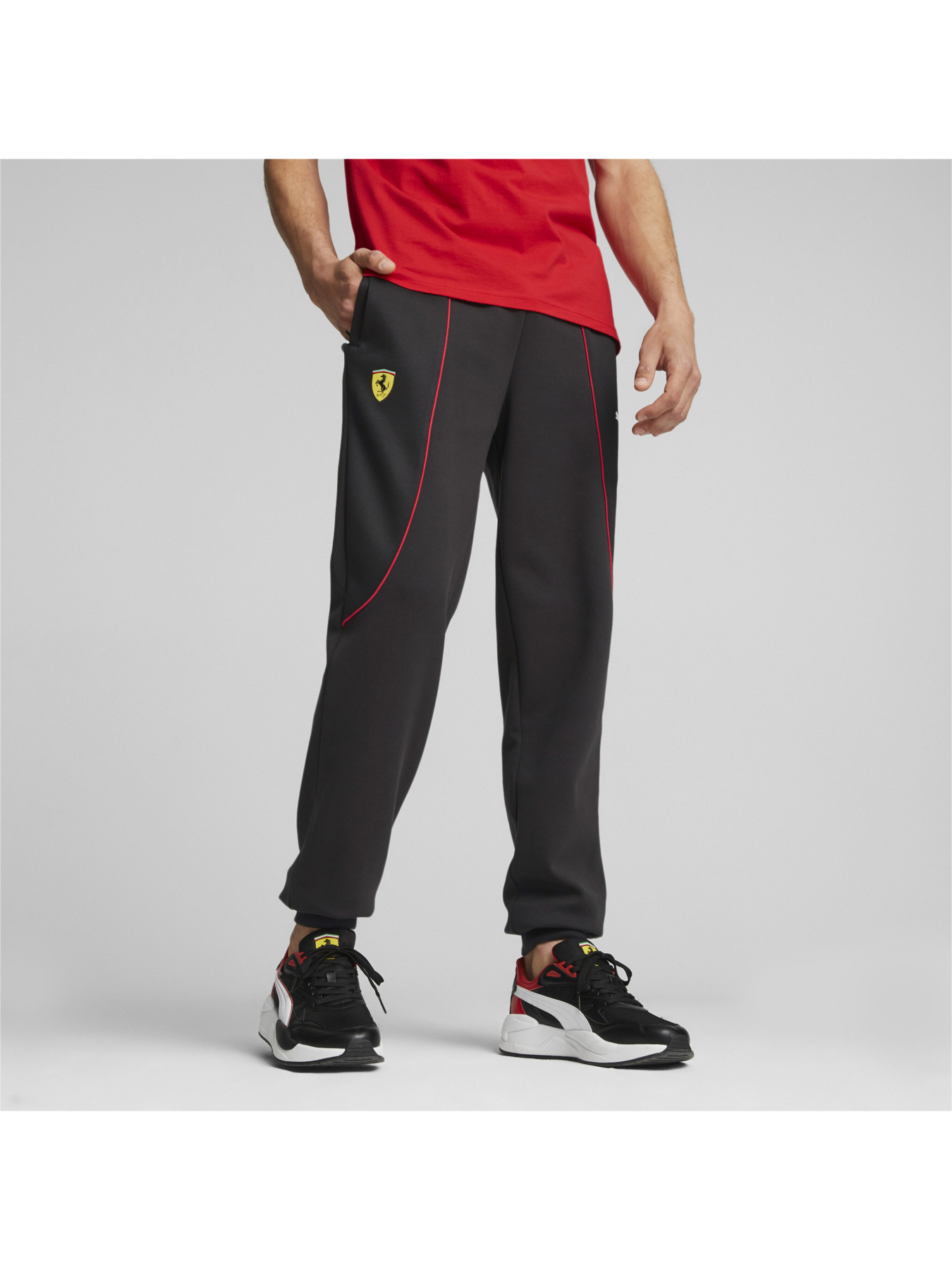 Штаны спортивные PUMA Ferrari Race Sweat Pants Cc модель 620943 Фото