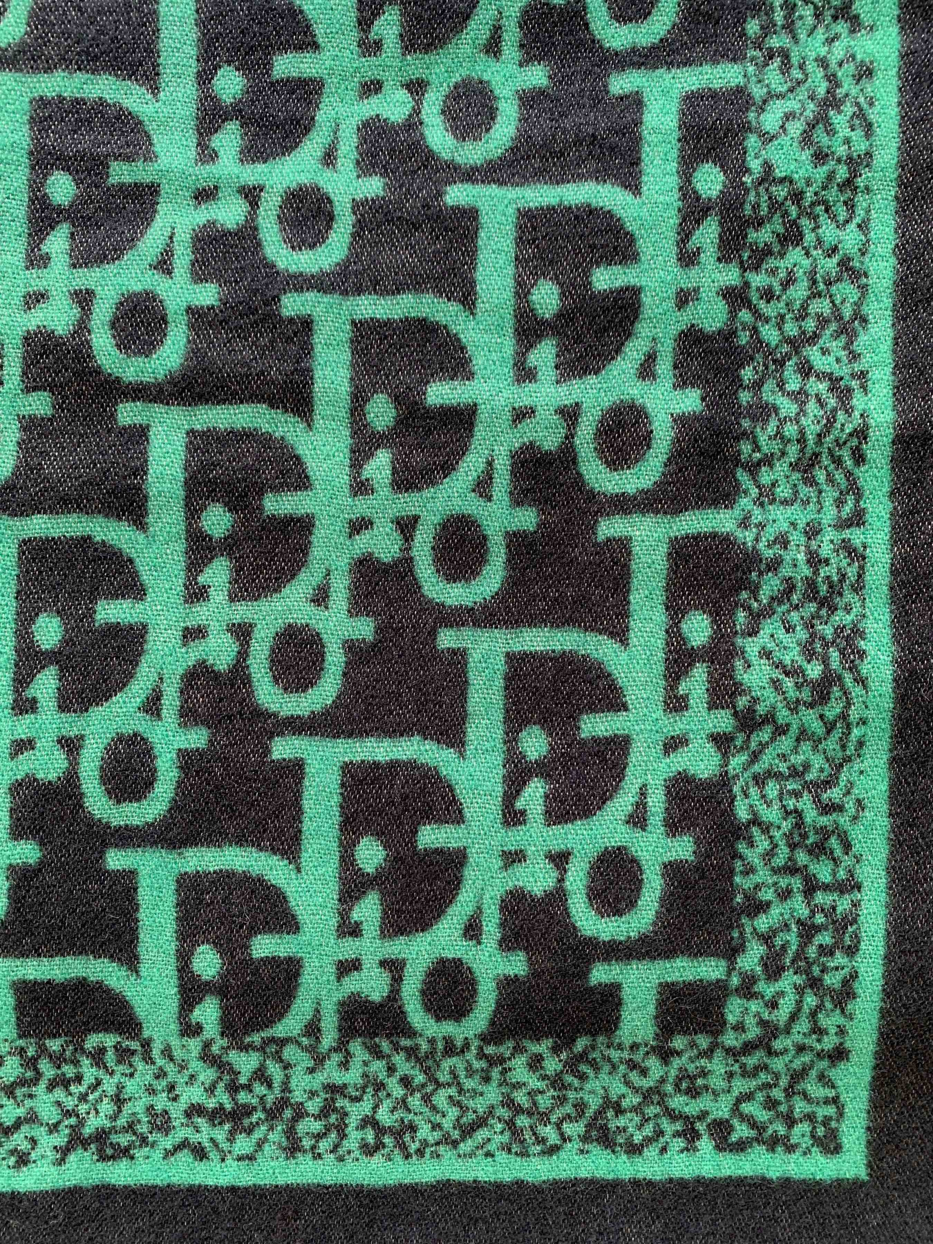 Шарф Regina Notte модель 4000000214474 Фото