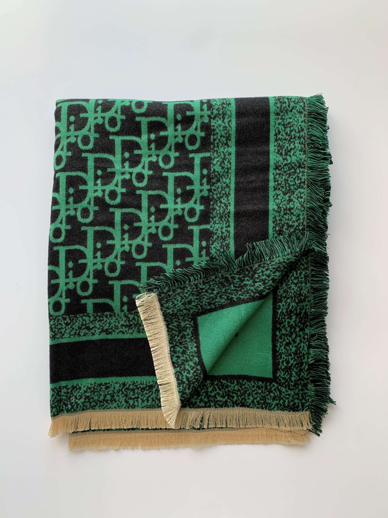 Шарф Regina Notte модель 4000000214474 Фото