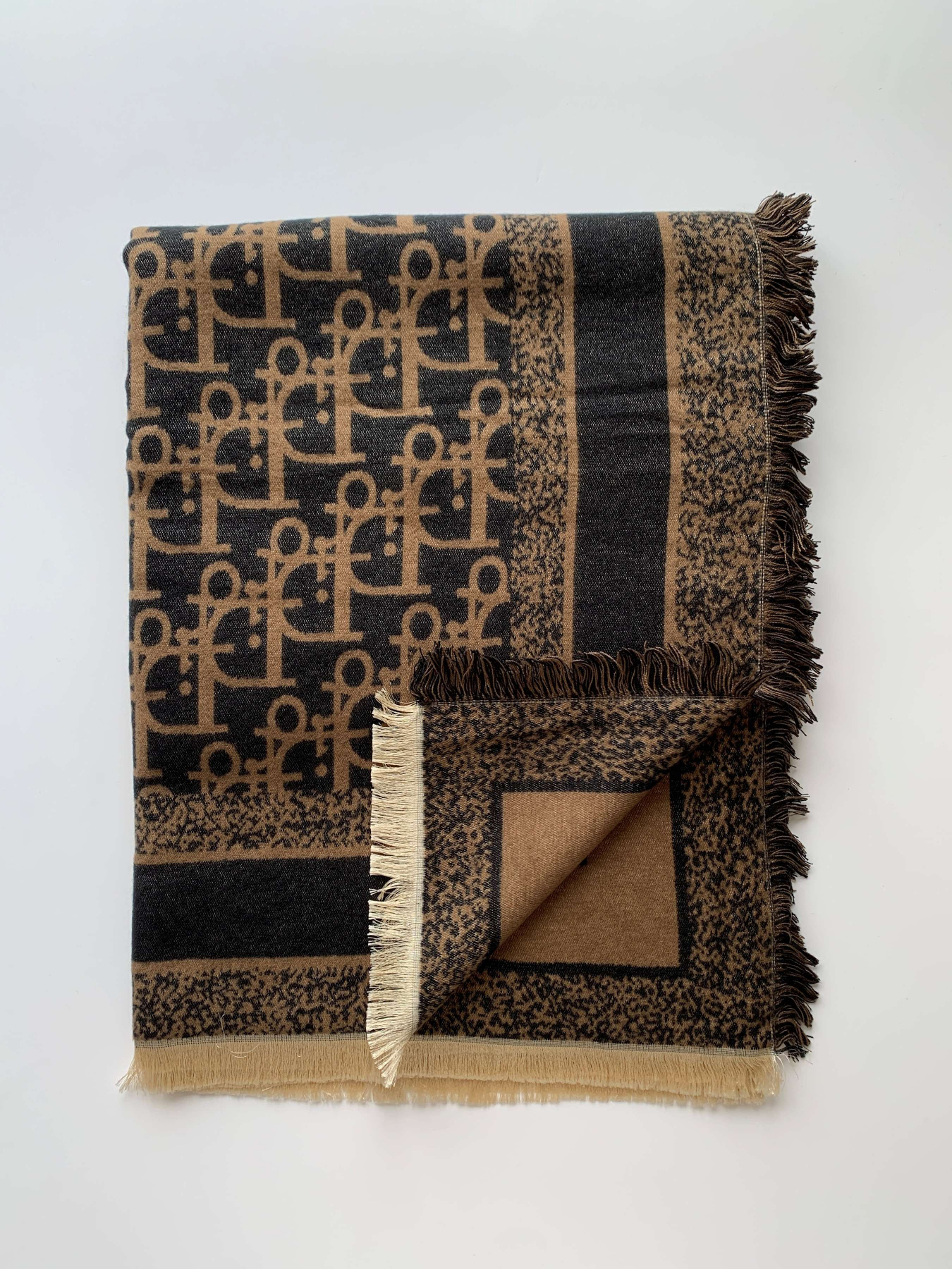 Шарф Regina Notte модель 4000000214931 Фото