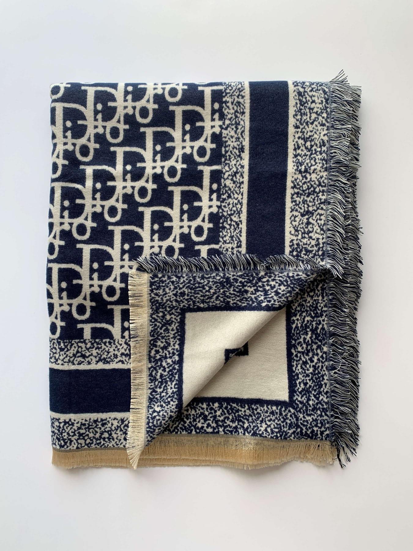 Шарф Regina Notte модель 4000000214535 Фото