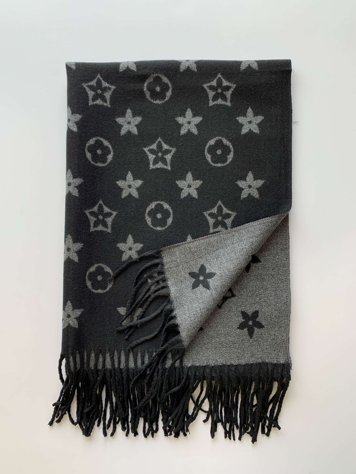 Шарф Regina Notte модель 4000000214924 Фото